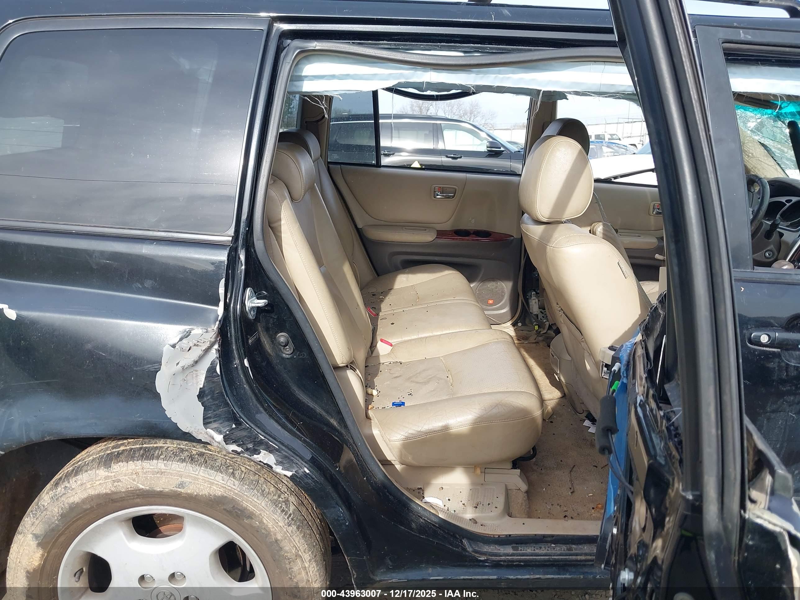TOYOTA HIGHLANDER image 8
