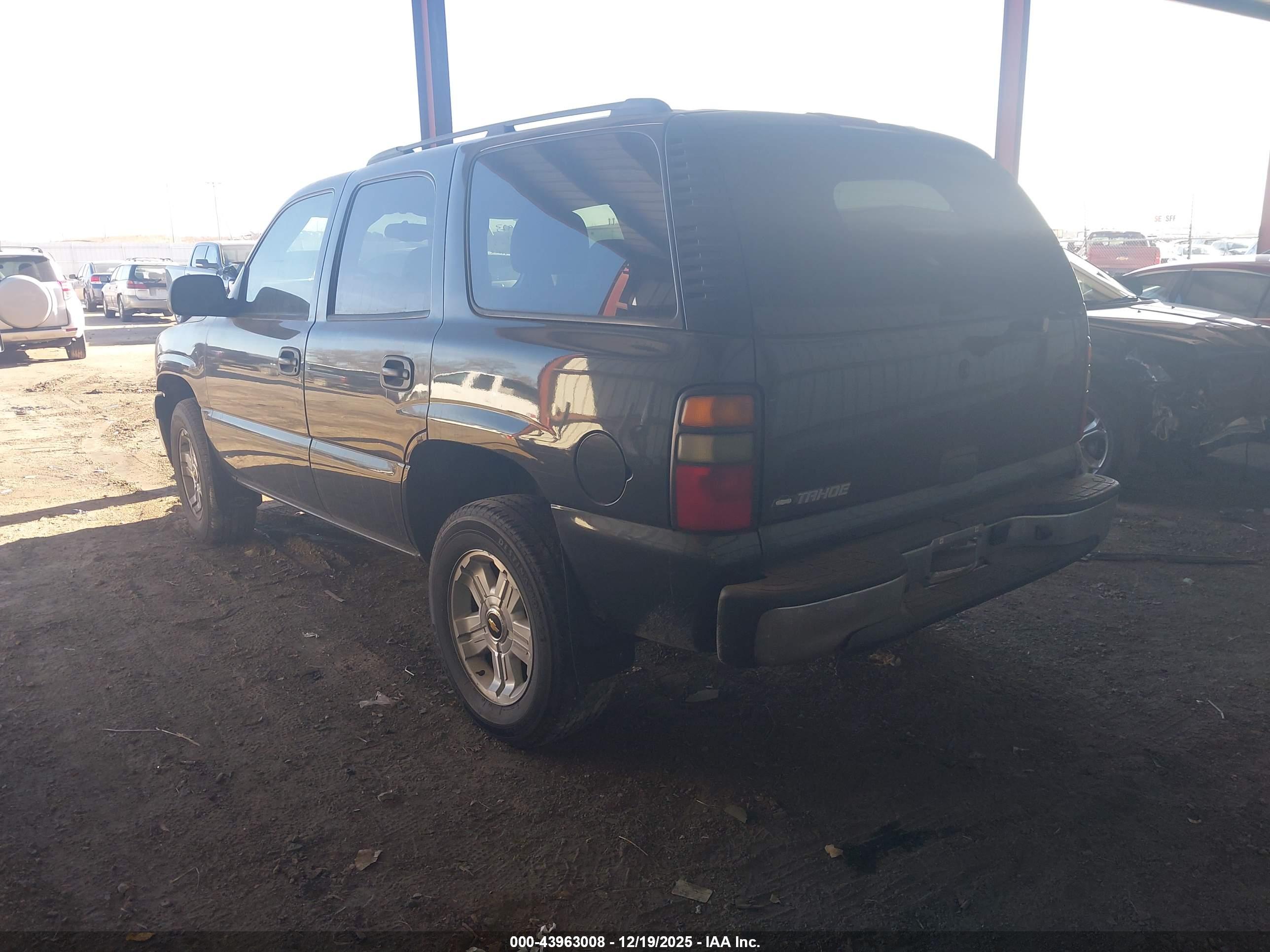 CHEVROLET TAHOE image 3
