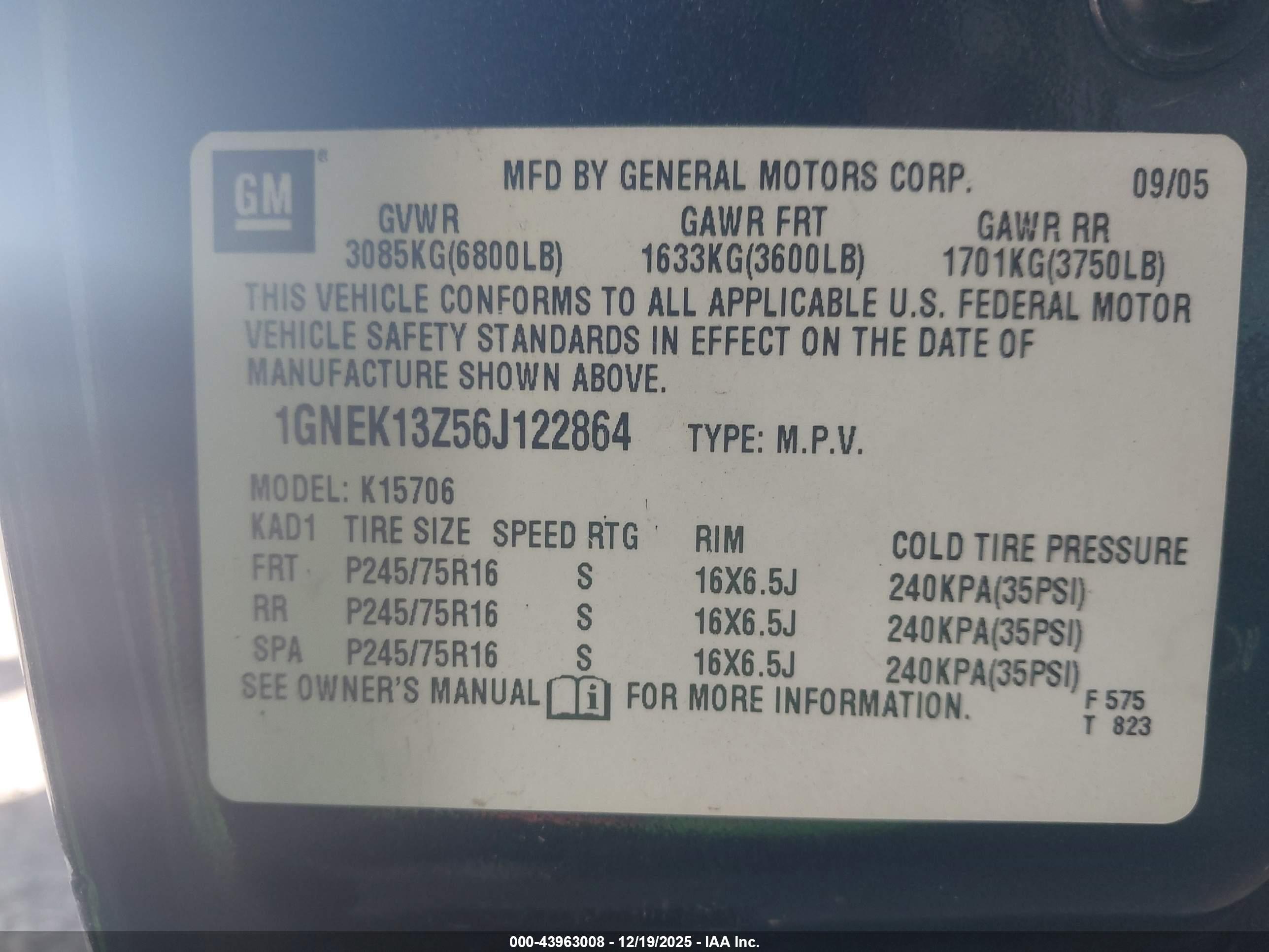CHEVROLET TAHOE image 9