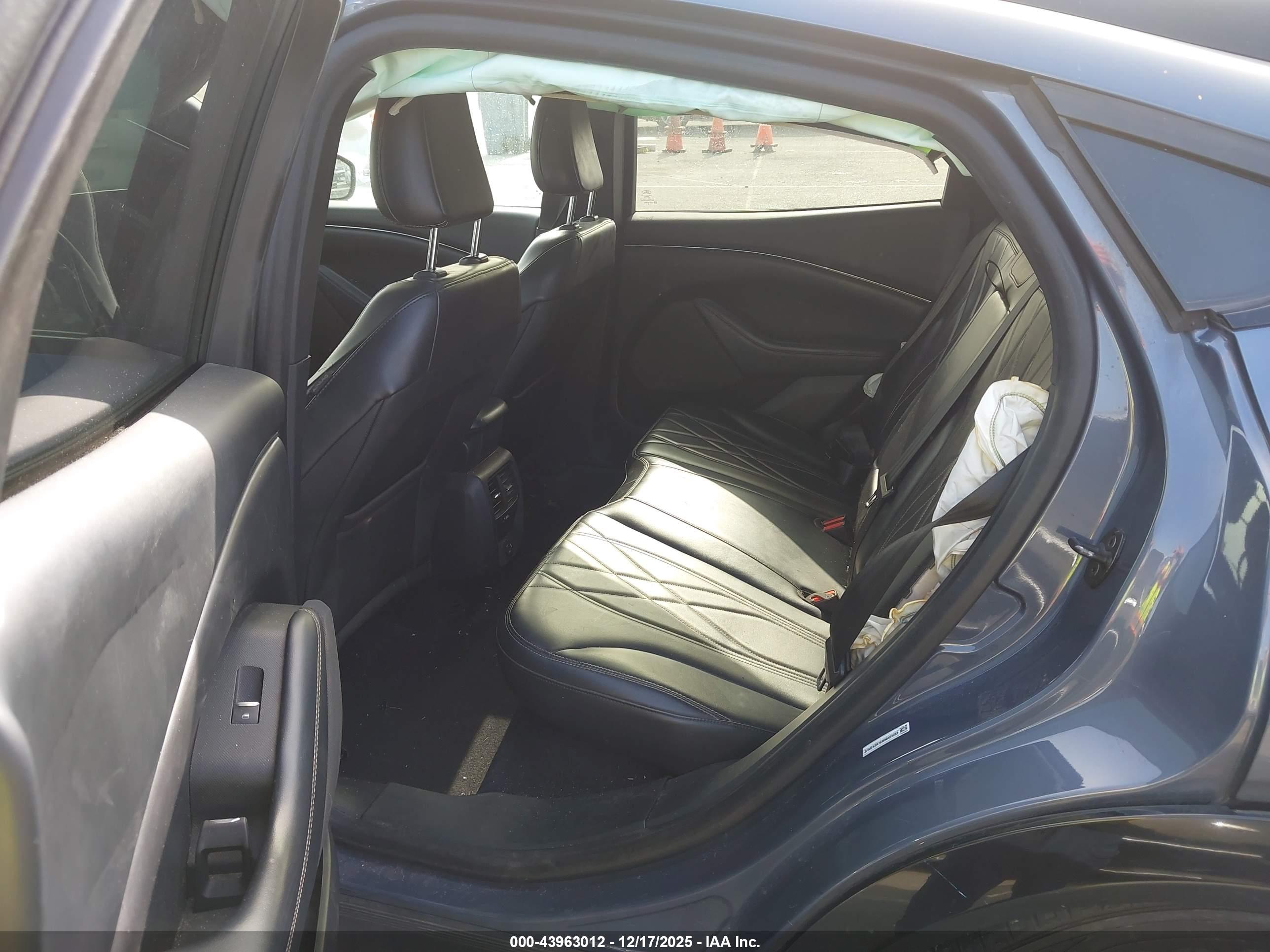 FORD MUSTANG image 8