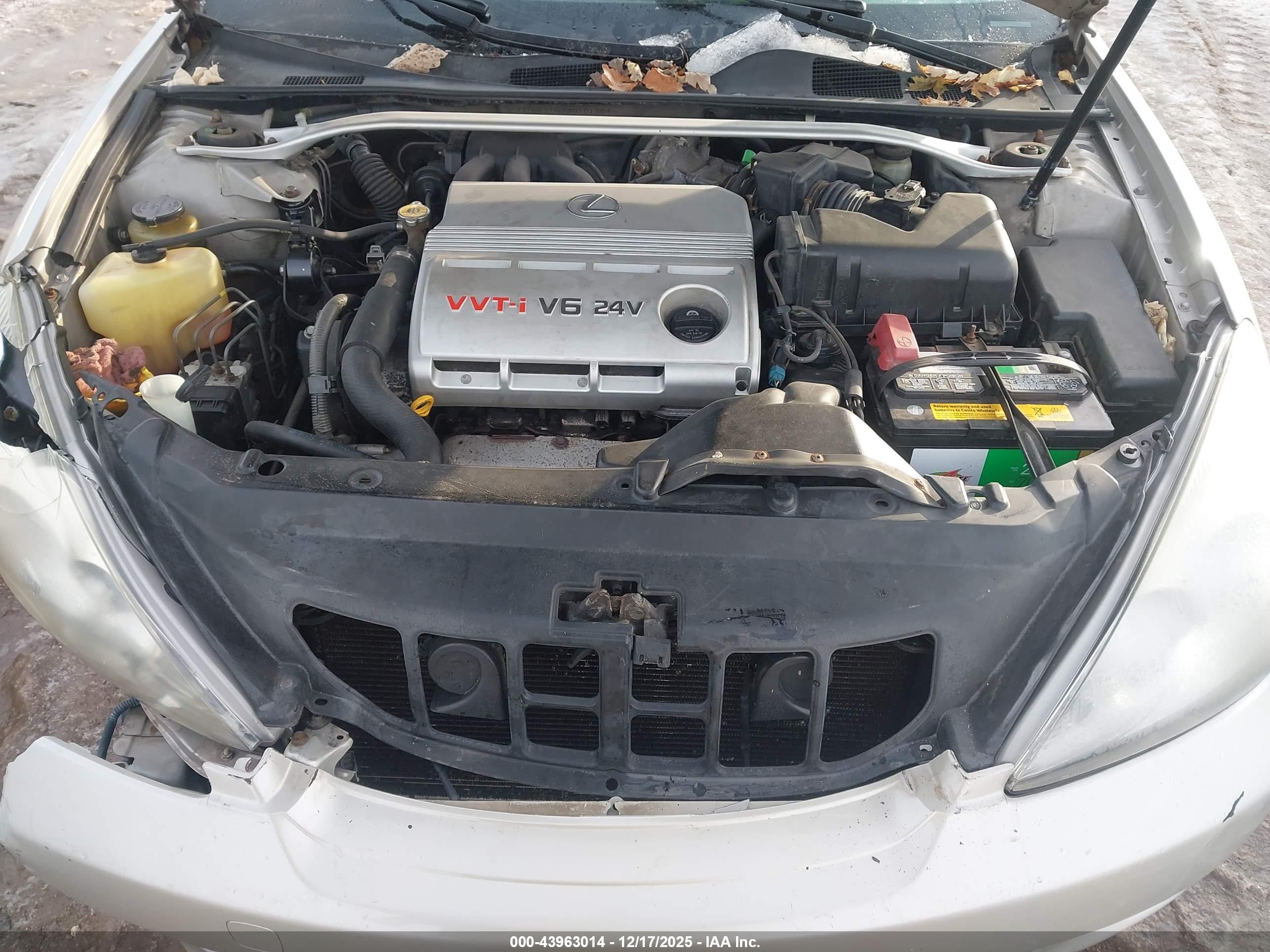 LEXUS ES image 10