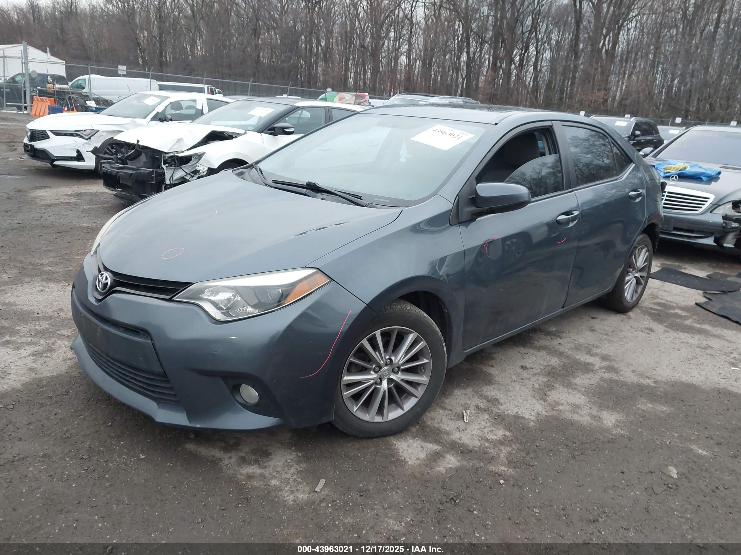 TOYOTA COROLLA image 2