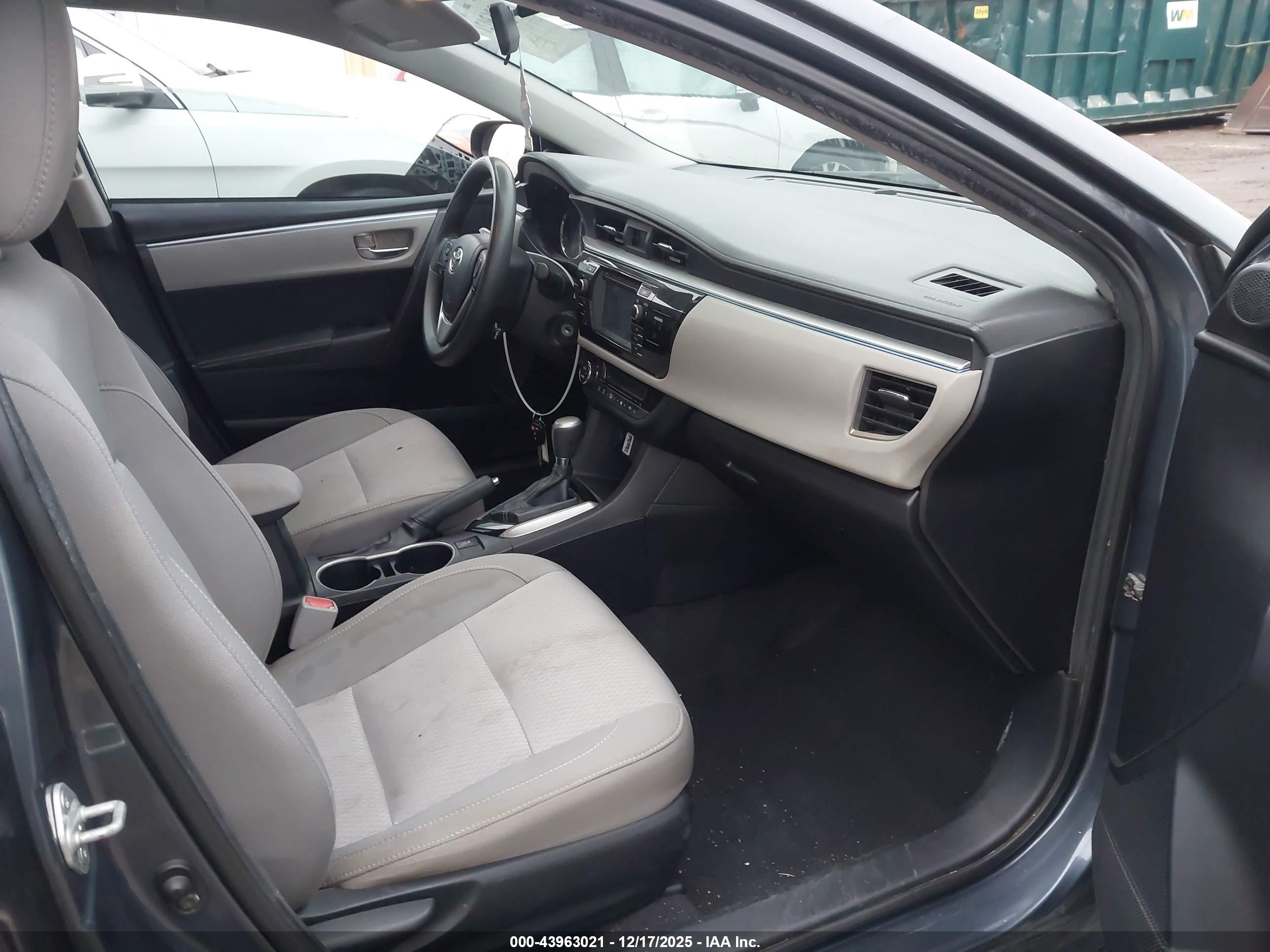 TOYOTA COROLLA image 5