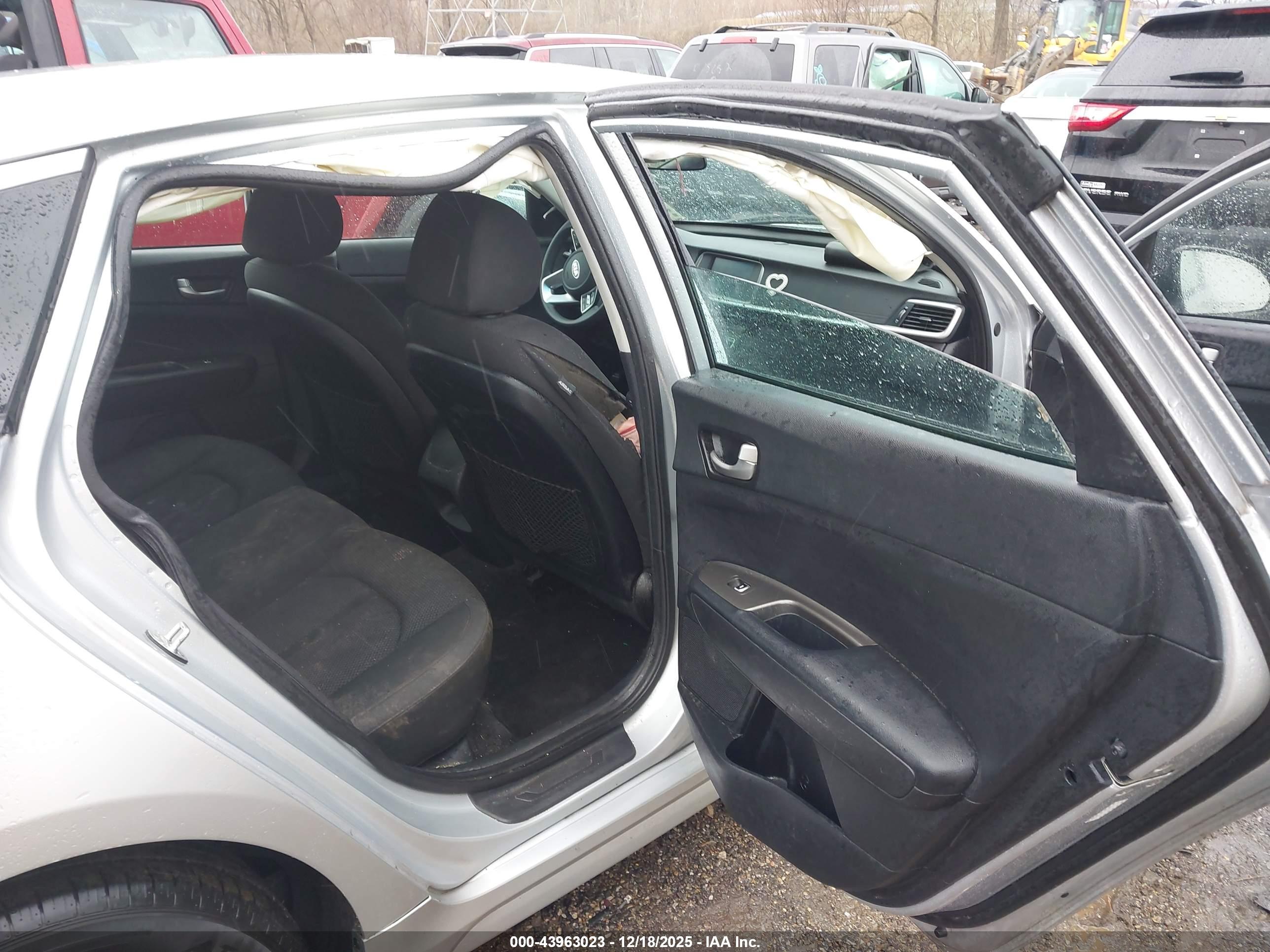 KIA OPTIMA image 8