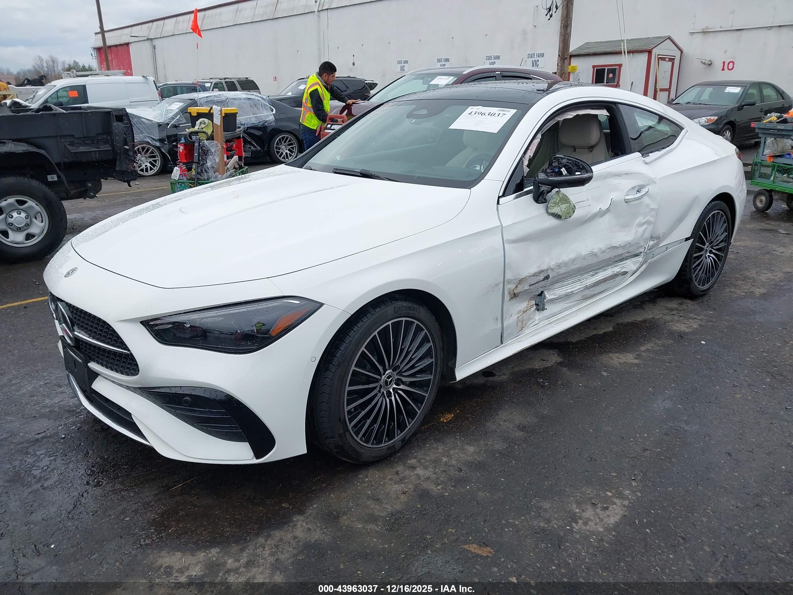 MERCEDES-BENZ CLE image 2