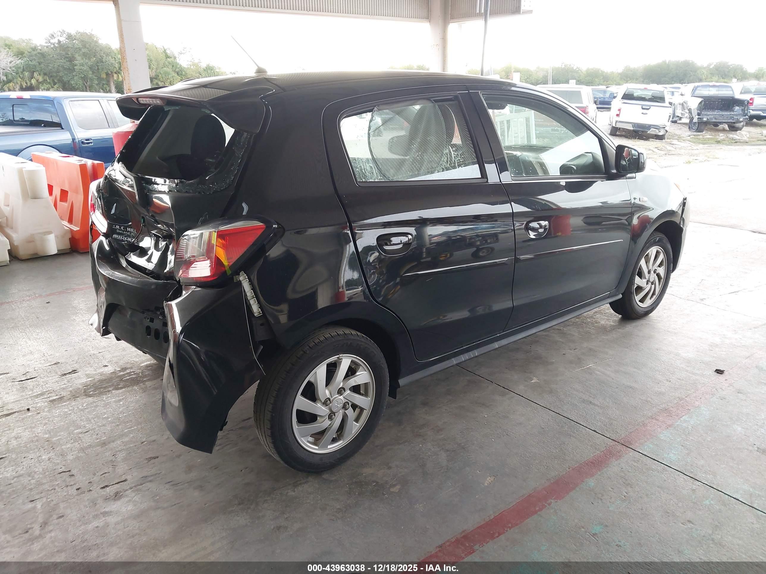 MITSUBISHI MIRAGE image 4