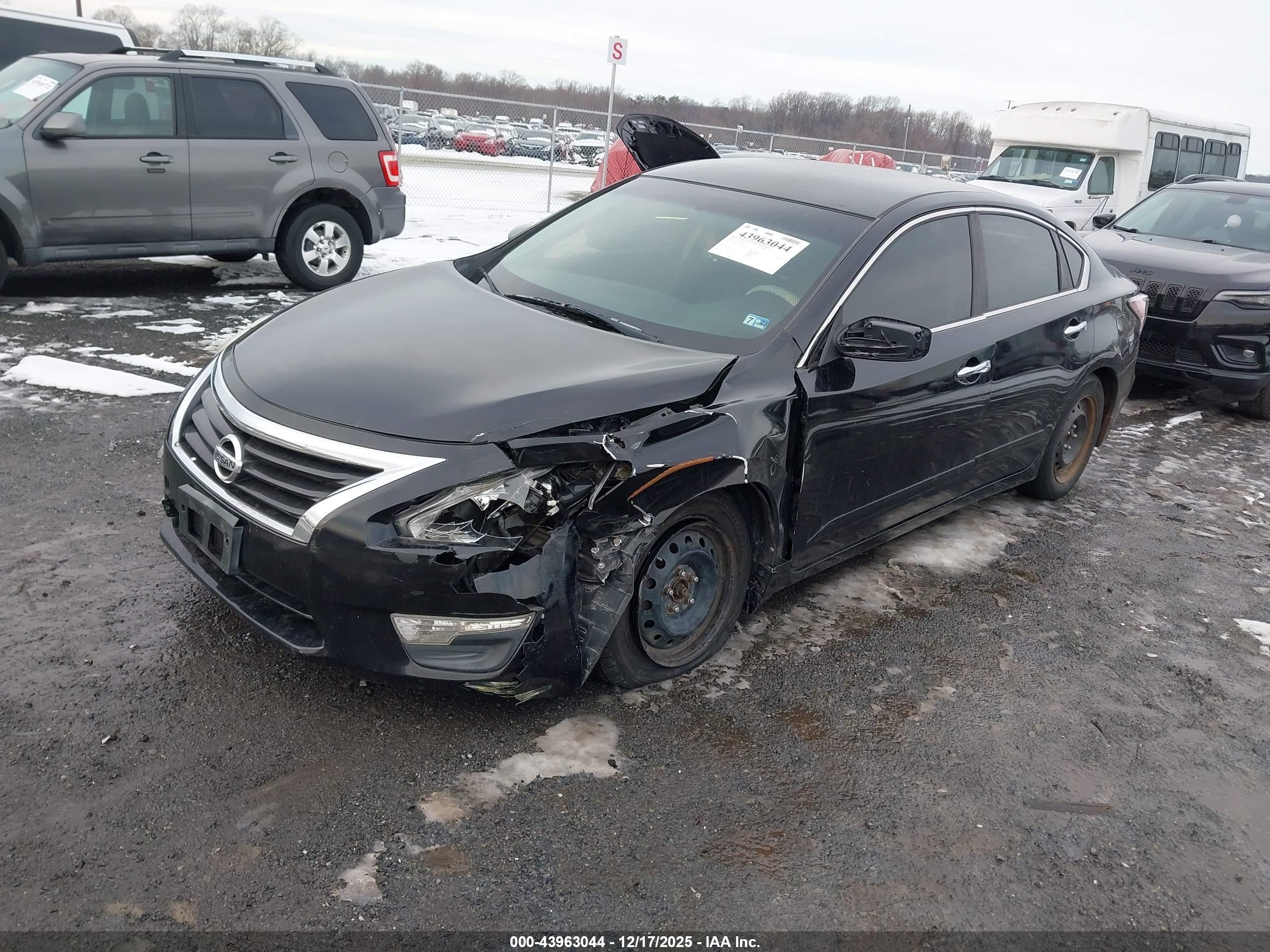 NISSAN ALTIMA image 2