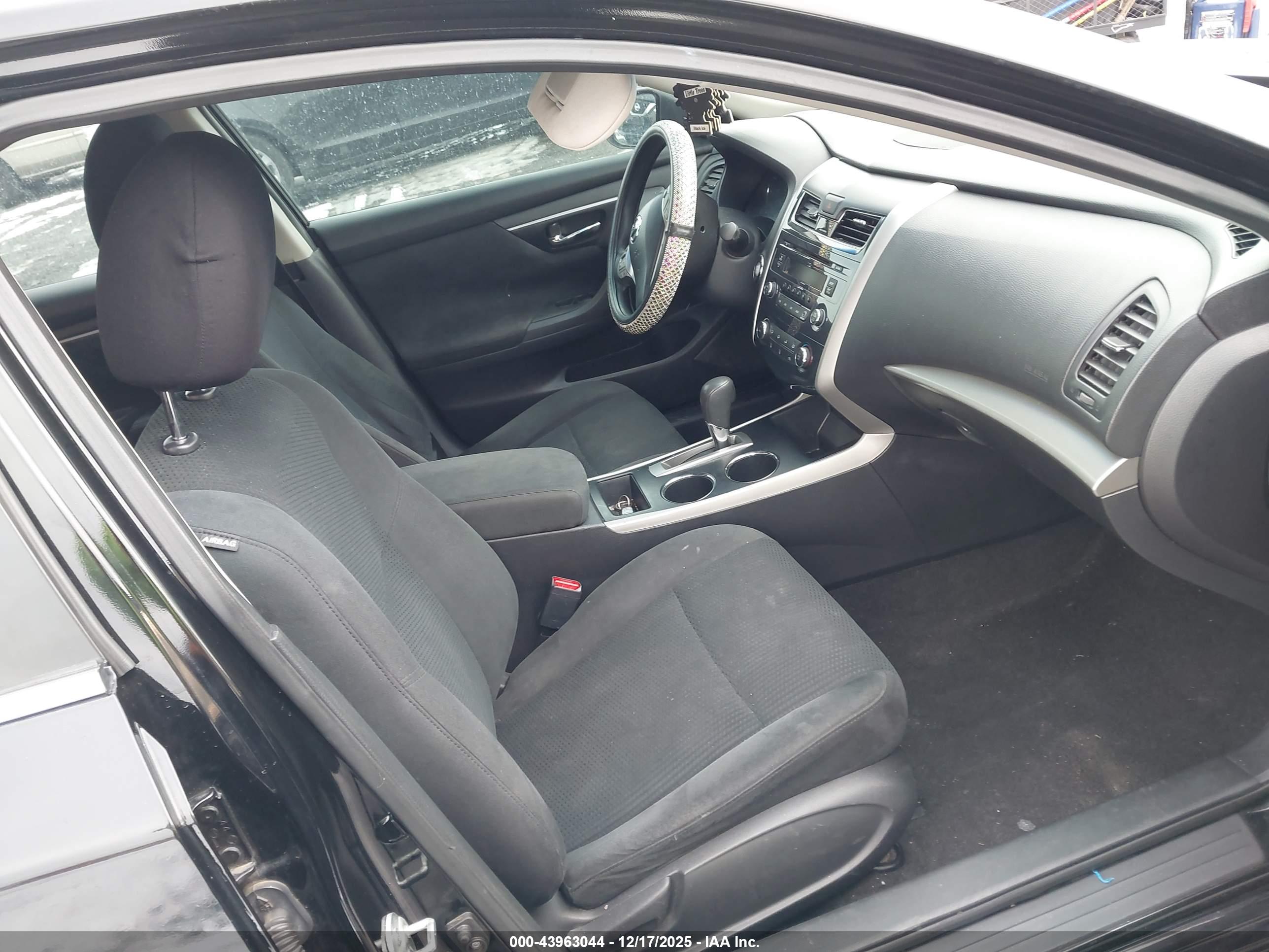 NISSAN ALTIMA image 5