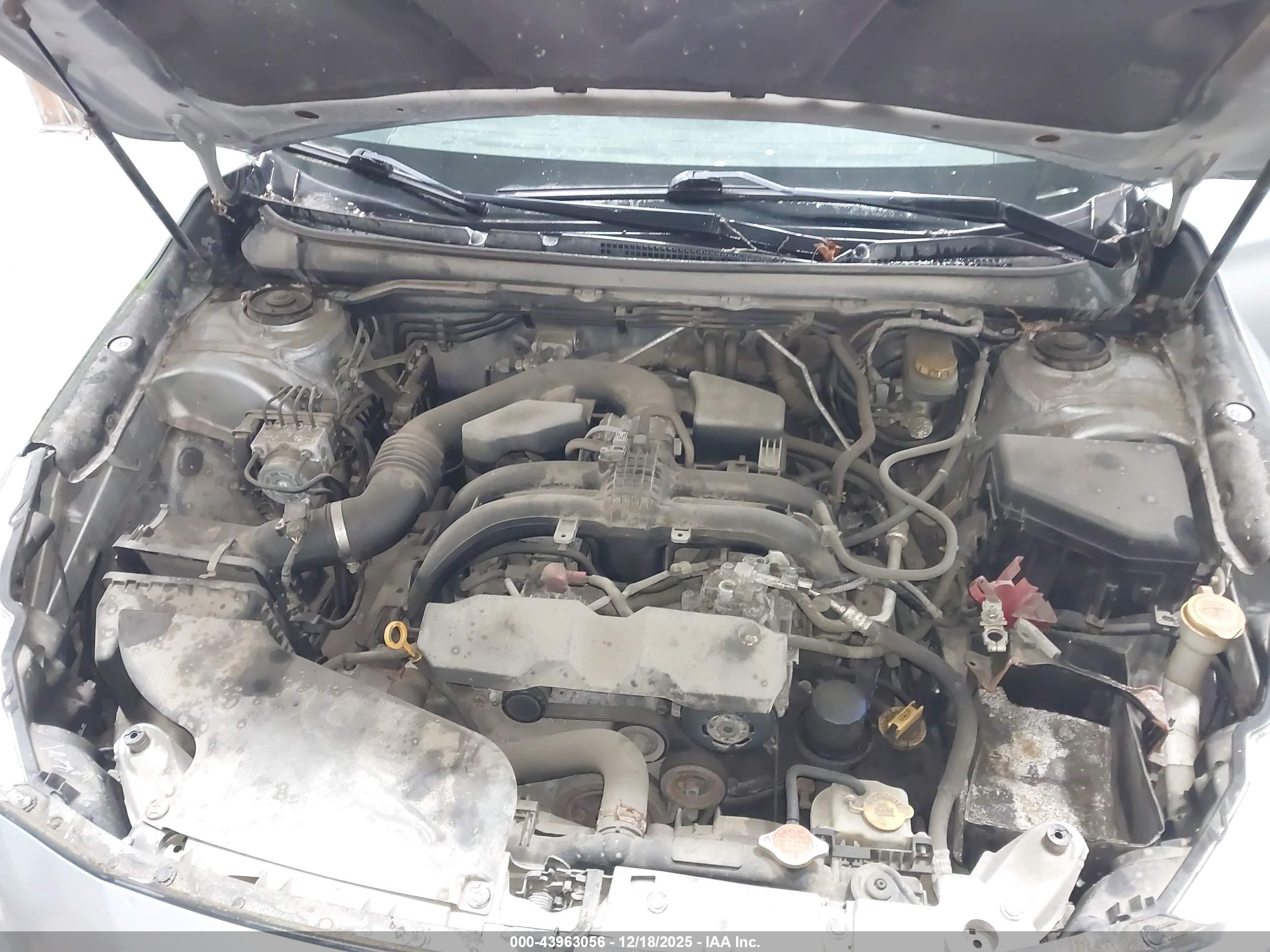 SUBARU OUTBACK image 10