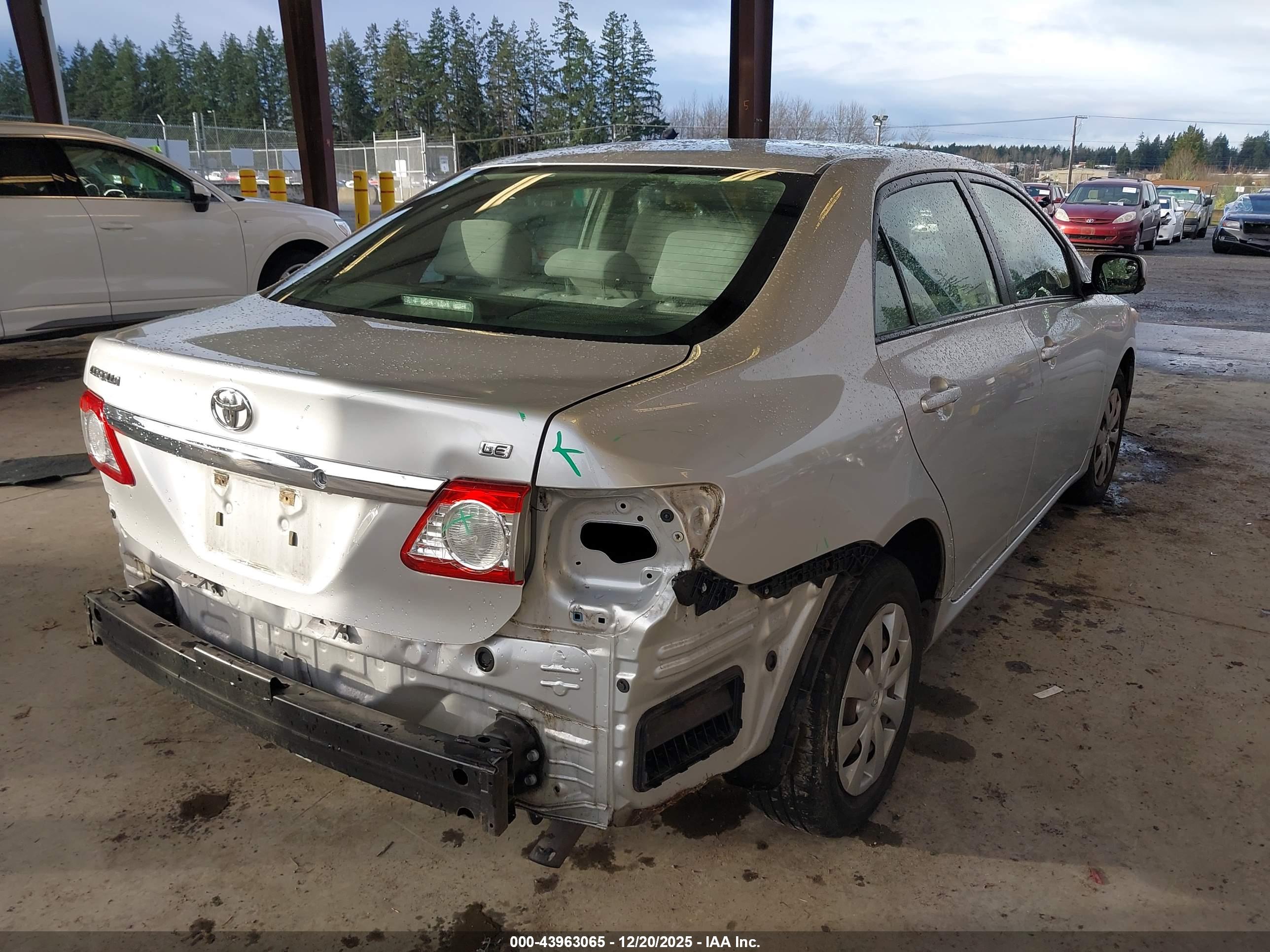 TOYOTA COROLLA image 4