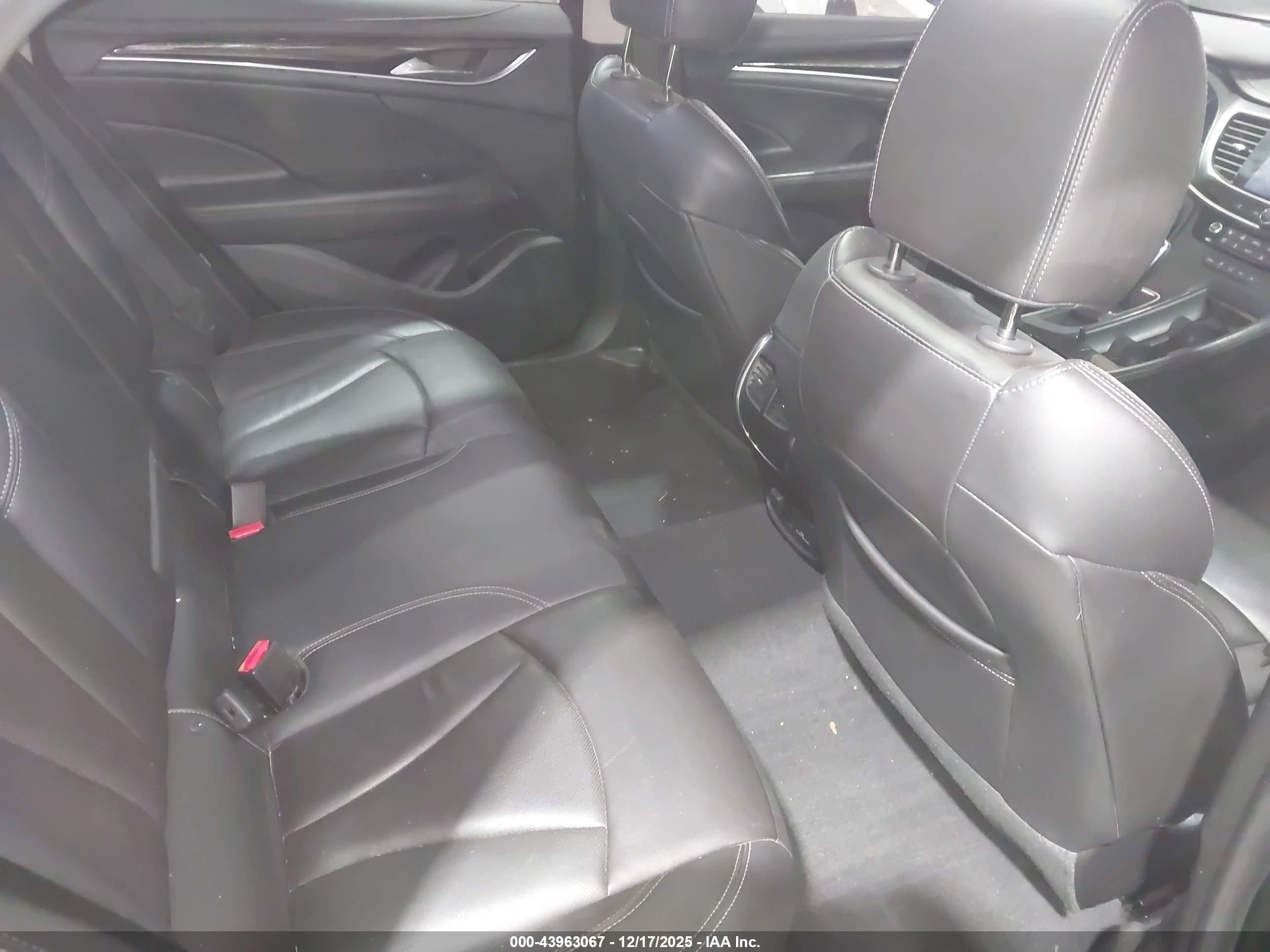BUICK LACROSSE image 8