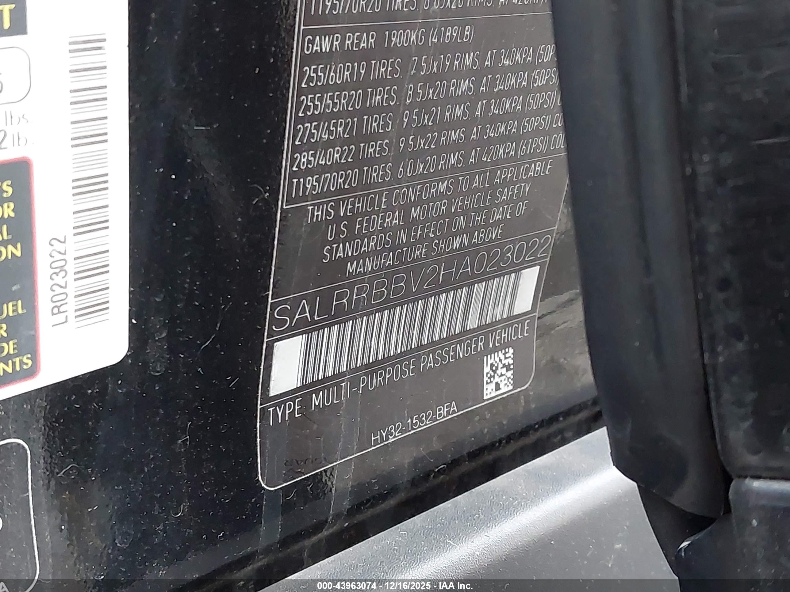LAND ROVER image 9