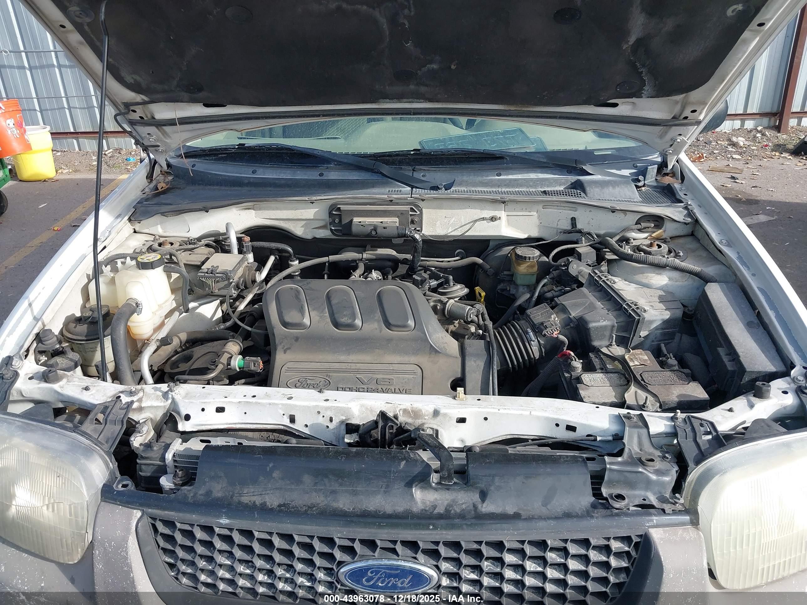 FORD ESCAPE image 10