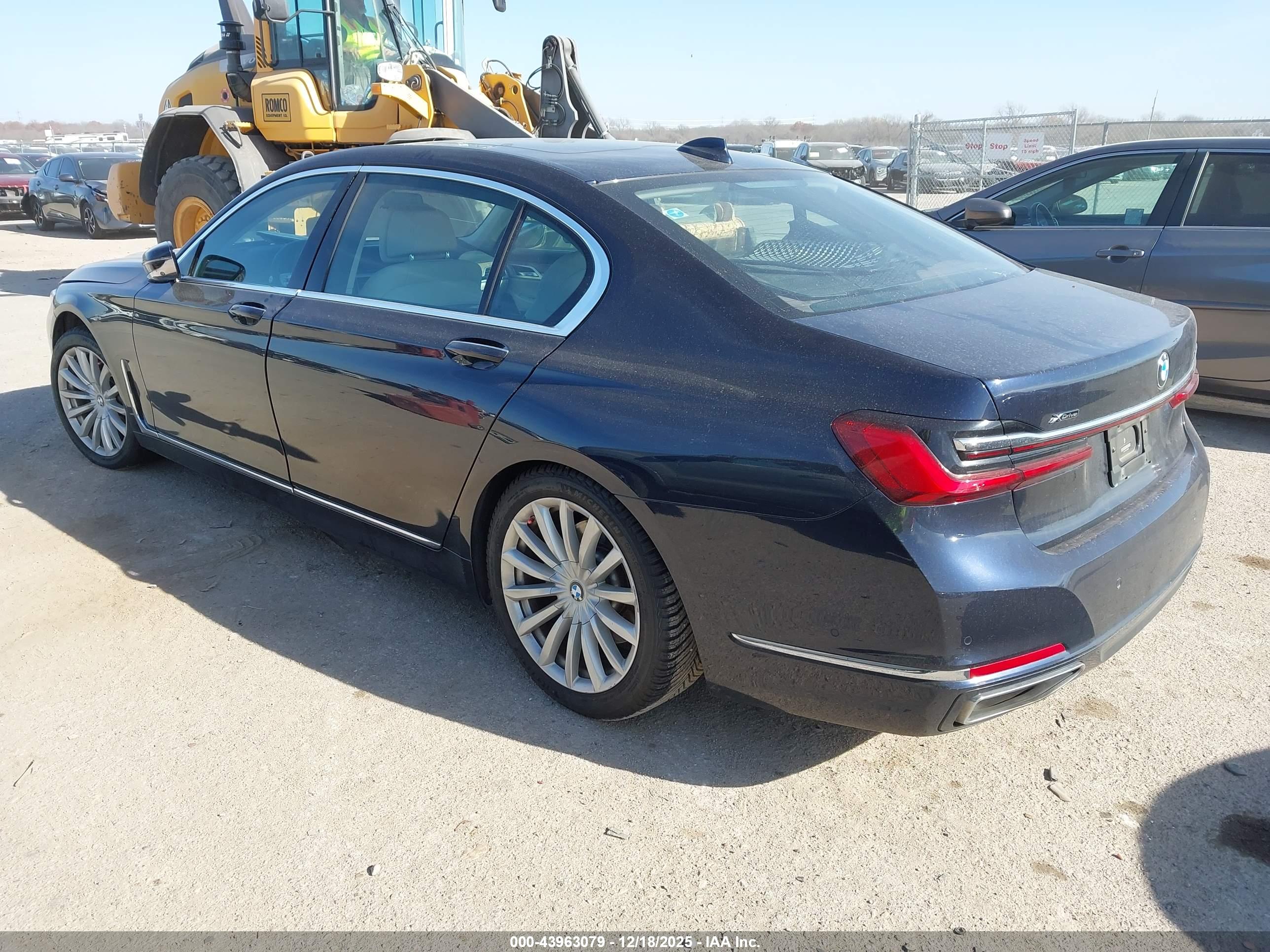 BMW 740I image 3