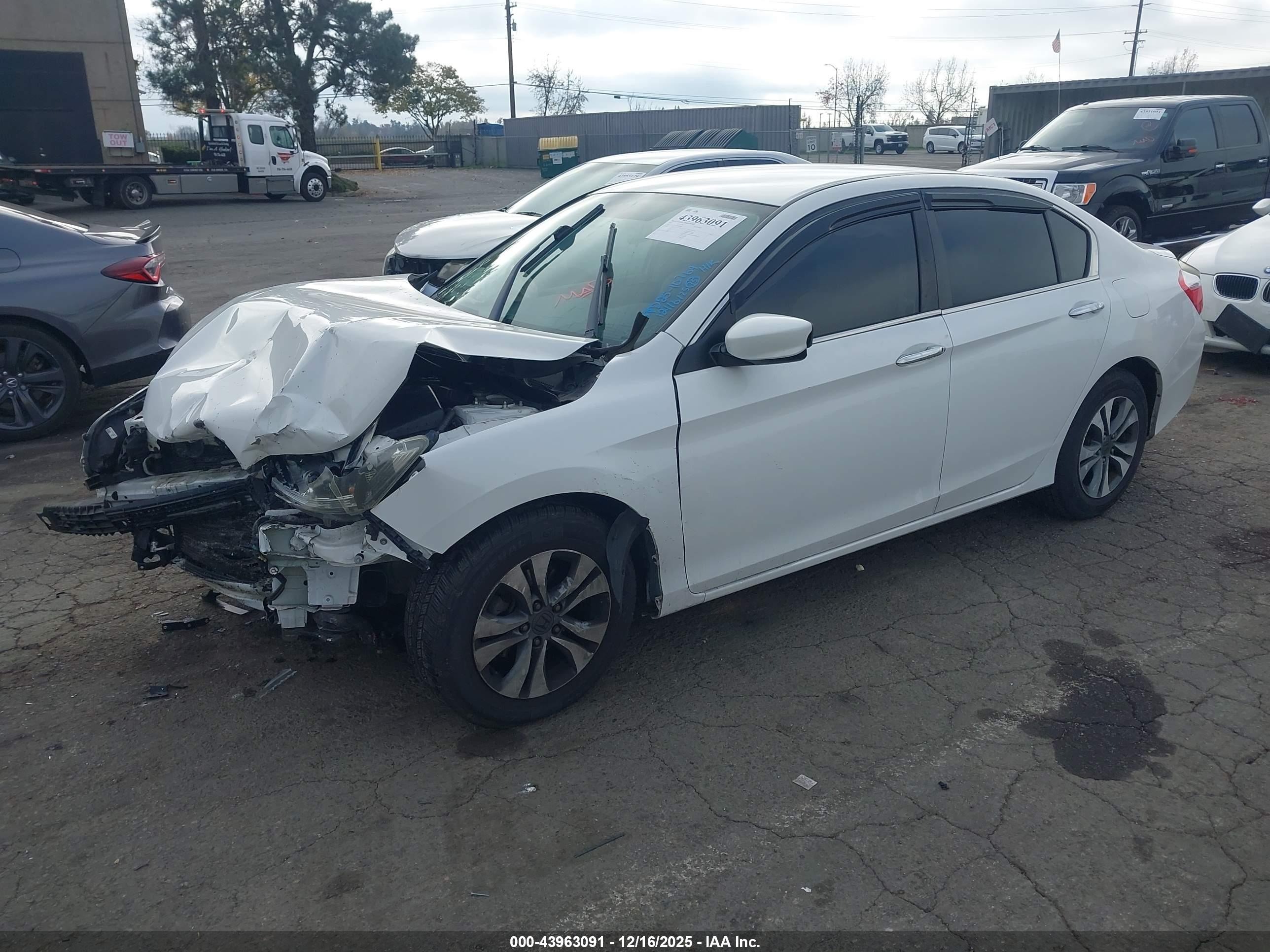 HONDA ACCORD image 2
