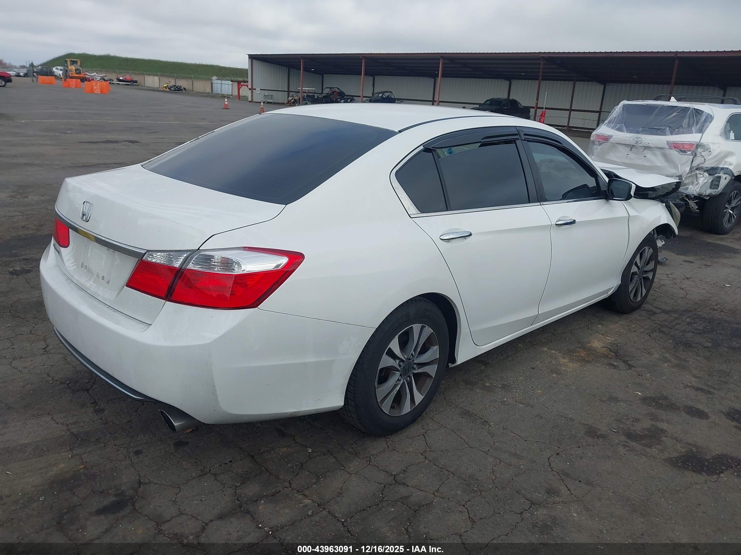 HONDA ACCORD image 4