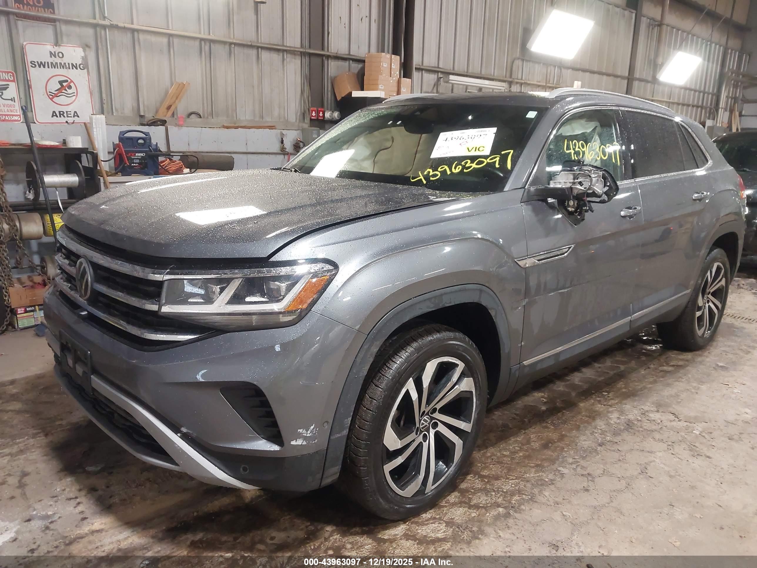 VOLKSWAGEN ATLAS image 2