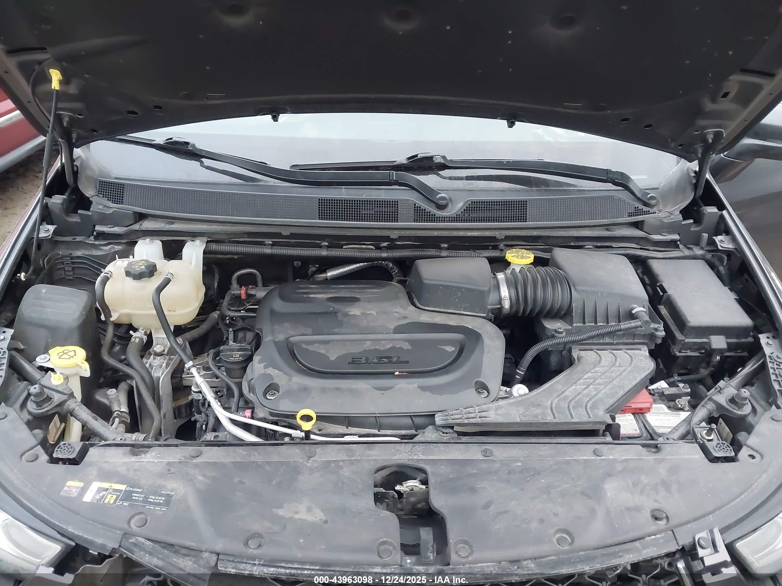 CHRYSLER PACIFICA image 10