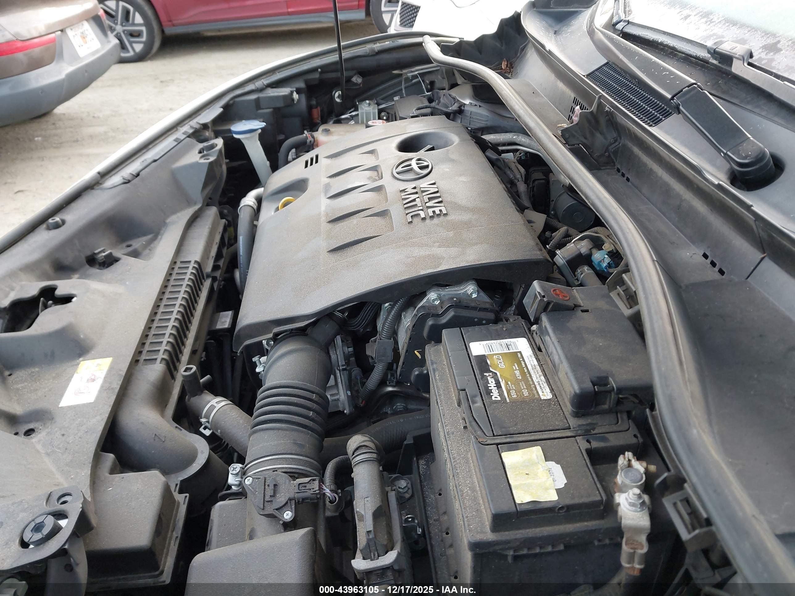 TOYOTA C-HR image 10