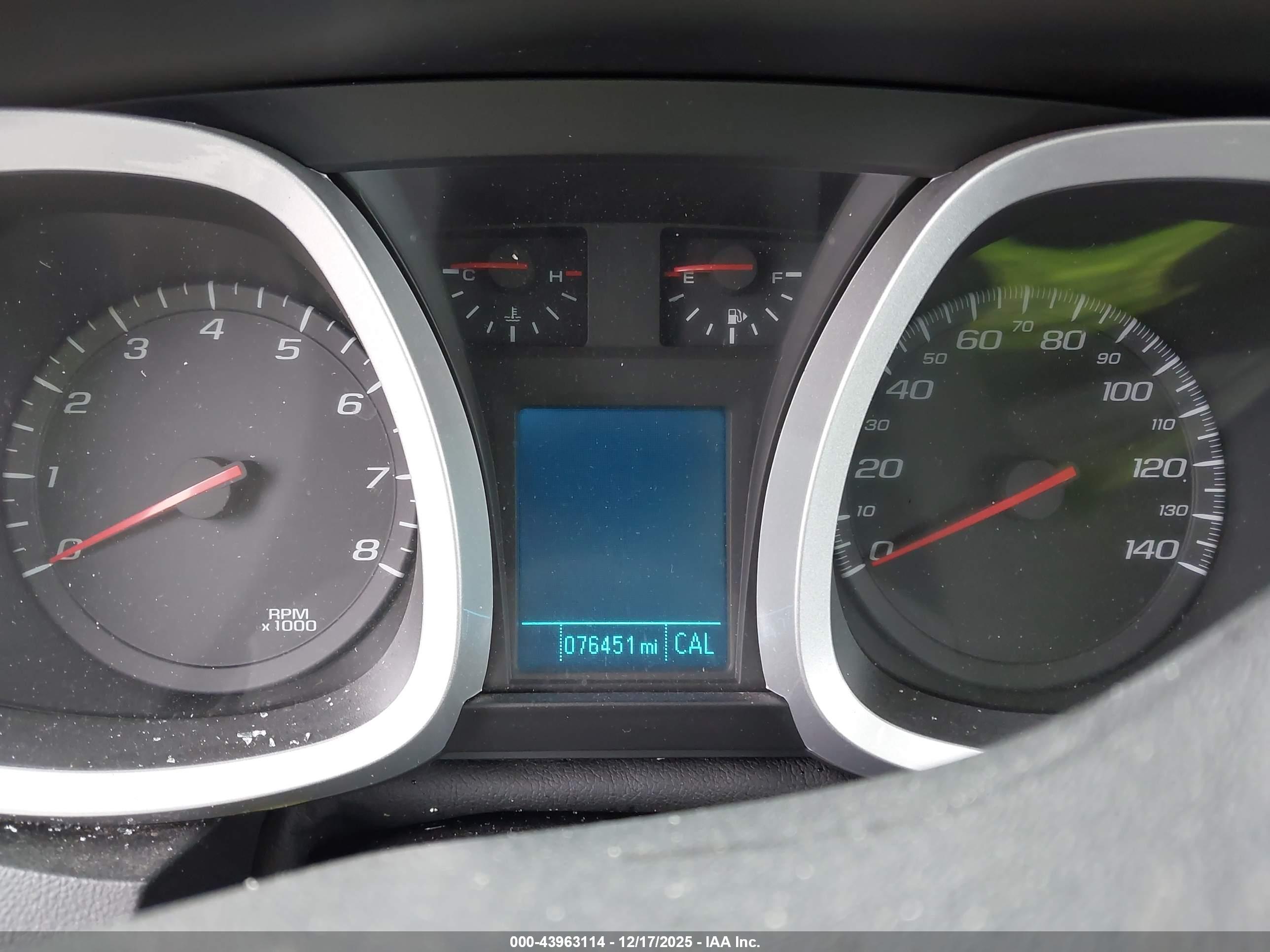 CHEVROLET EQUINOX image 7