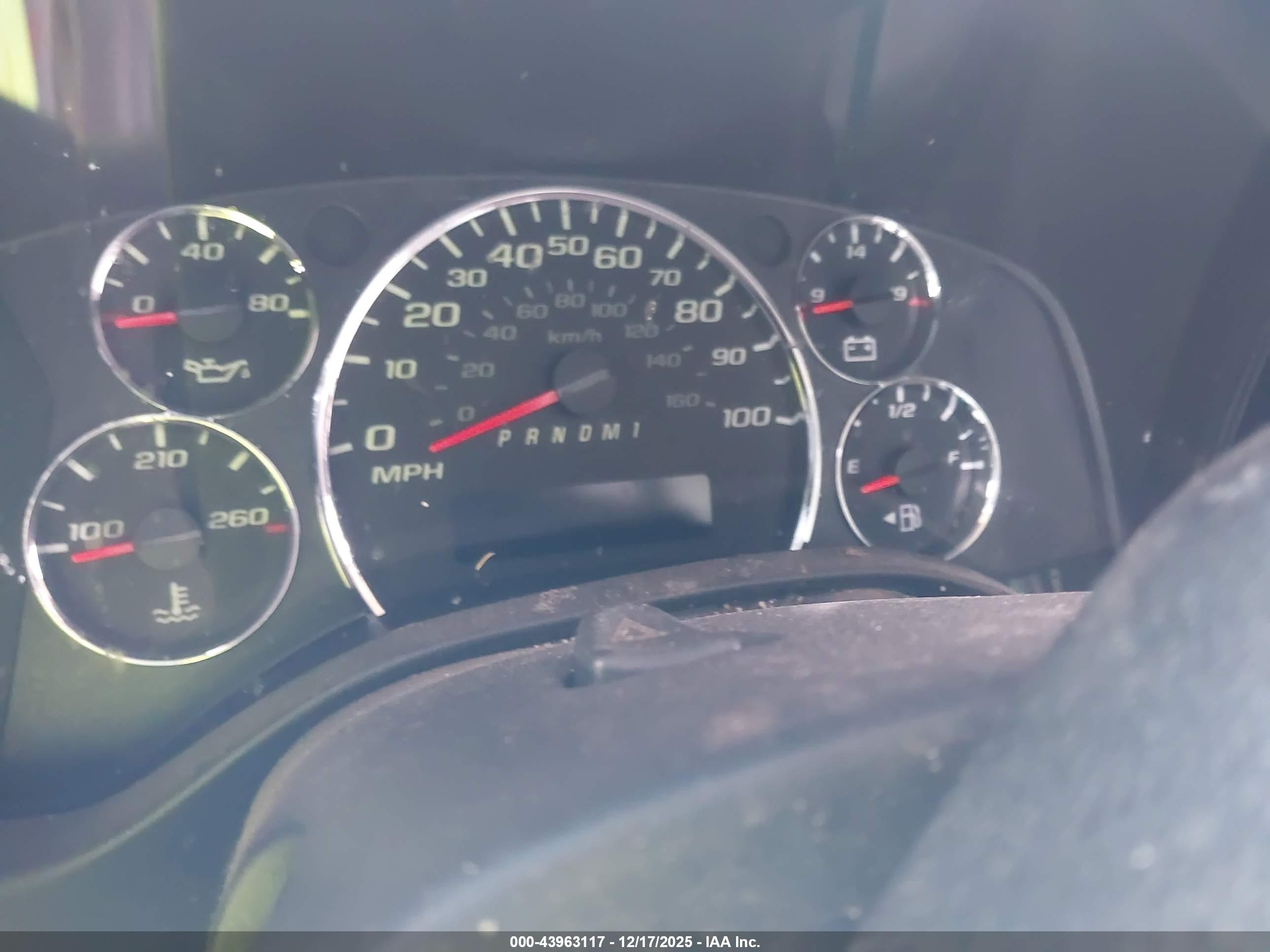 CHEVROLET EXPRESS image 7