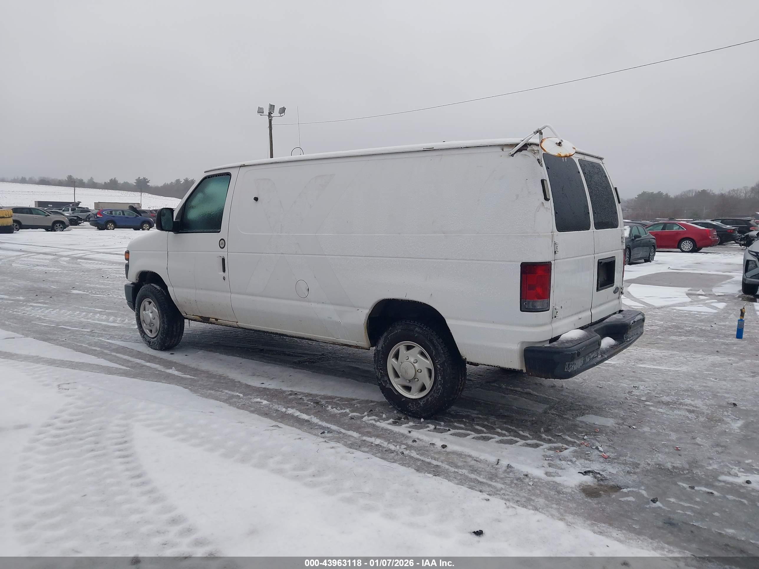 FORD E-250 image 3