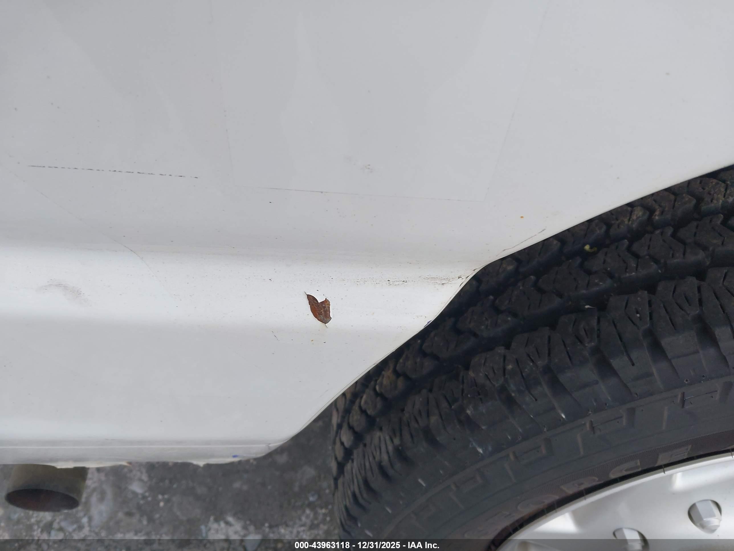 FORD E-250 image 6