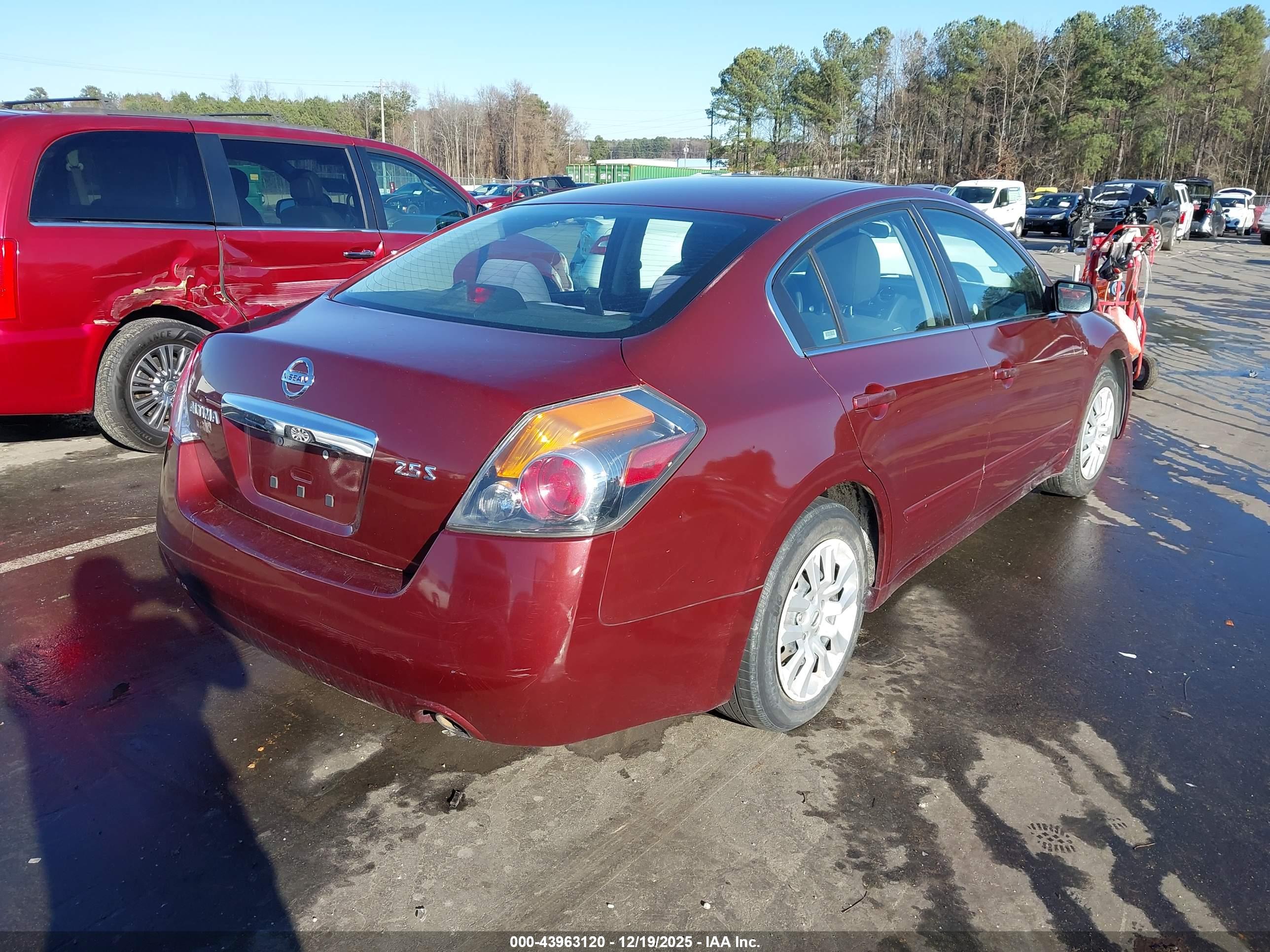 NISSAN ALTIMA image 4