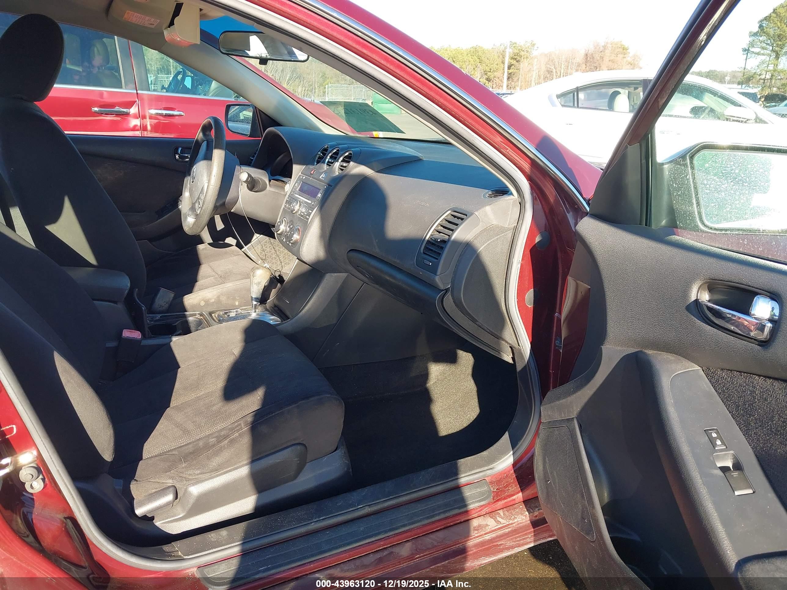 NISSAN ALTIMA image 5