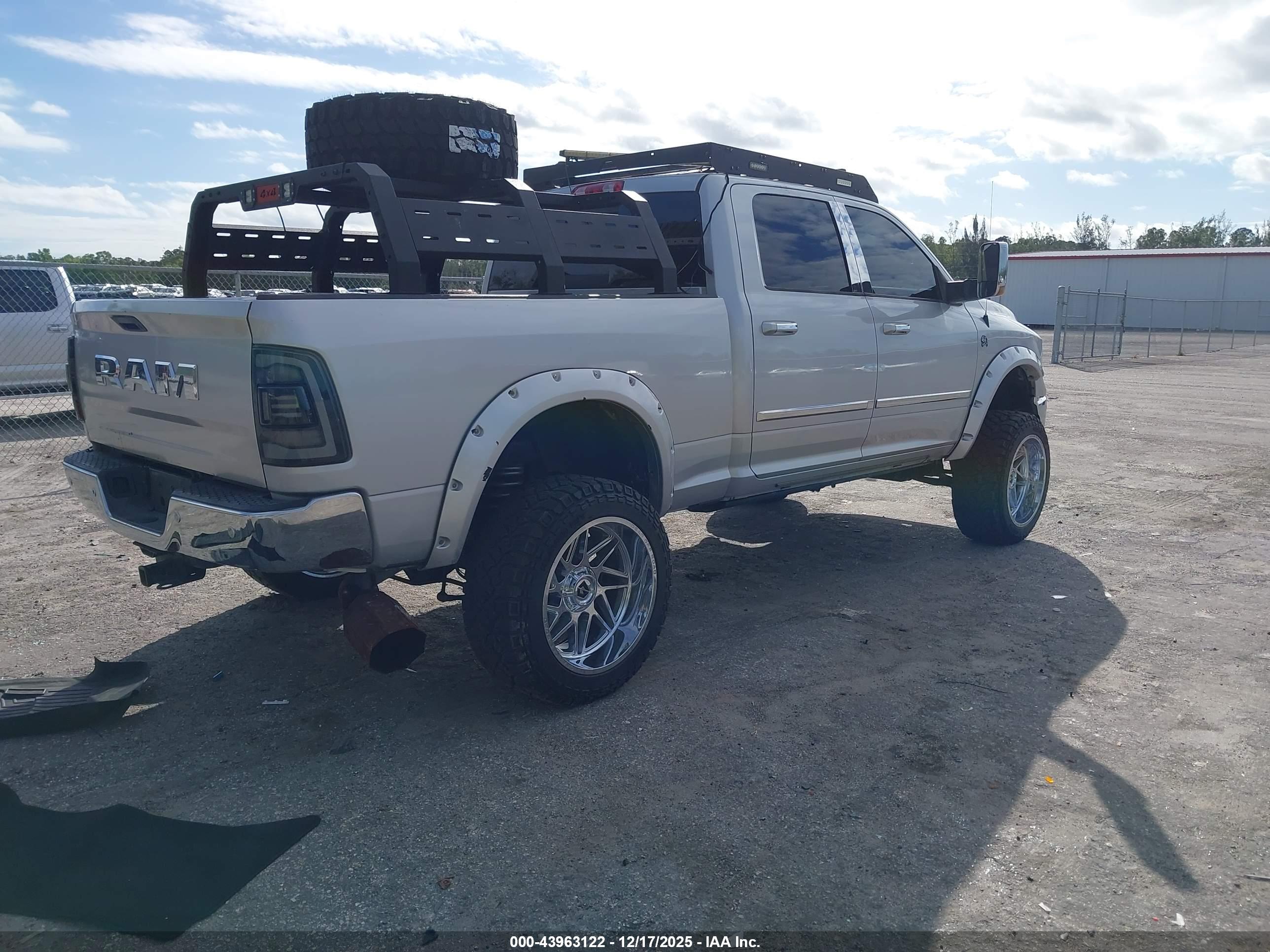 RAM 1500 image 4