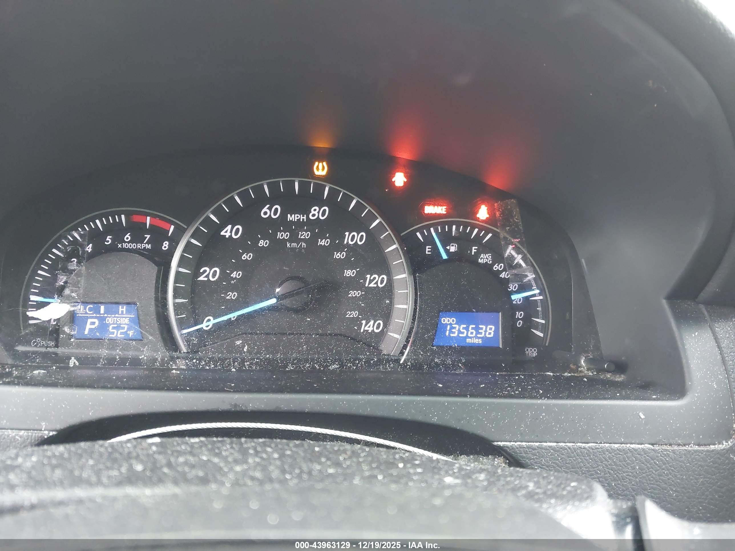 TOYOTA CAMRY image 7