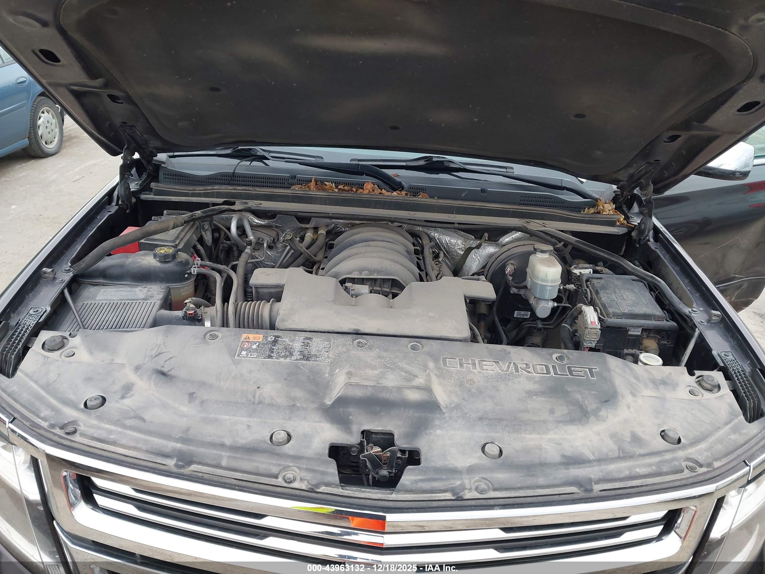 CHEVROLET TAHOE image 10