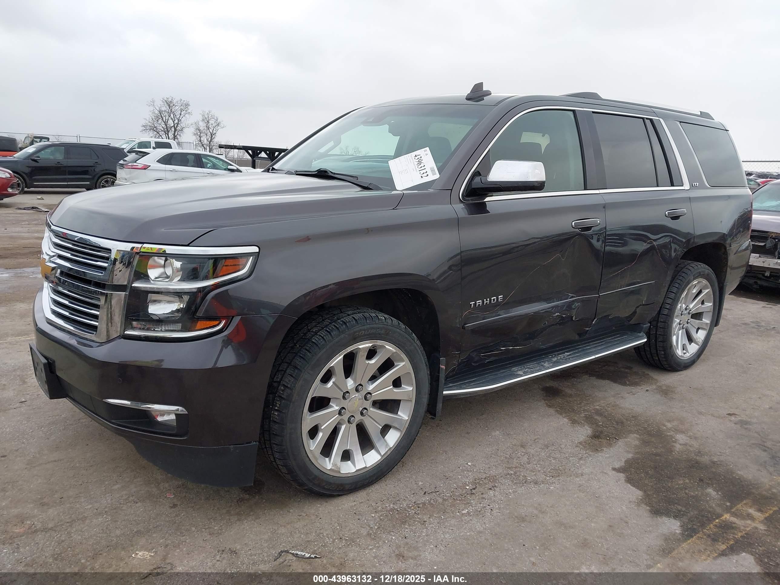 CHEVROLET TAHOE image 6