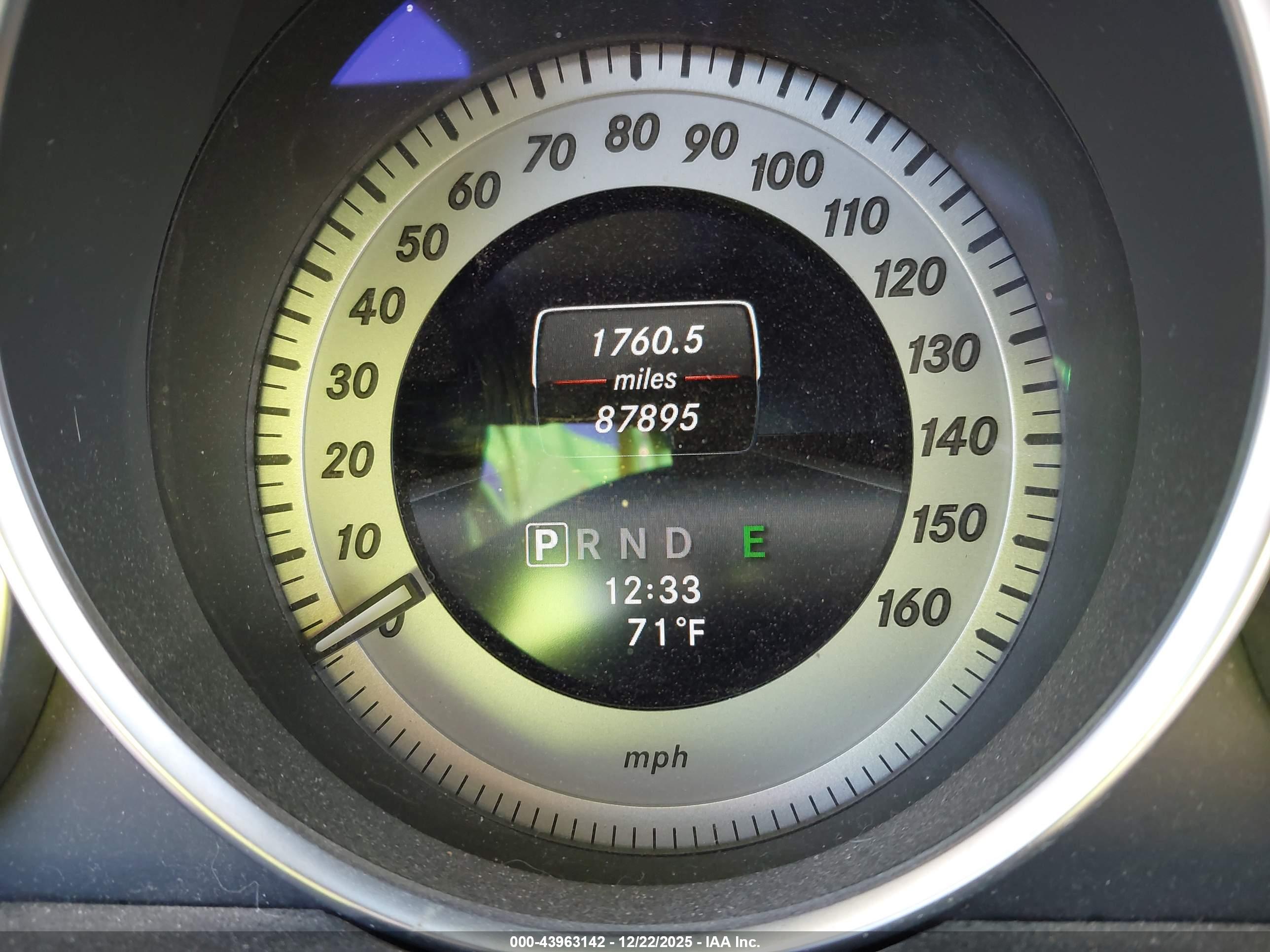 MERCEDES-BENZ C-CLASS image 7