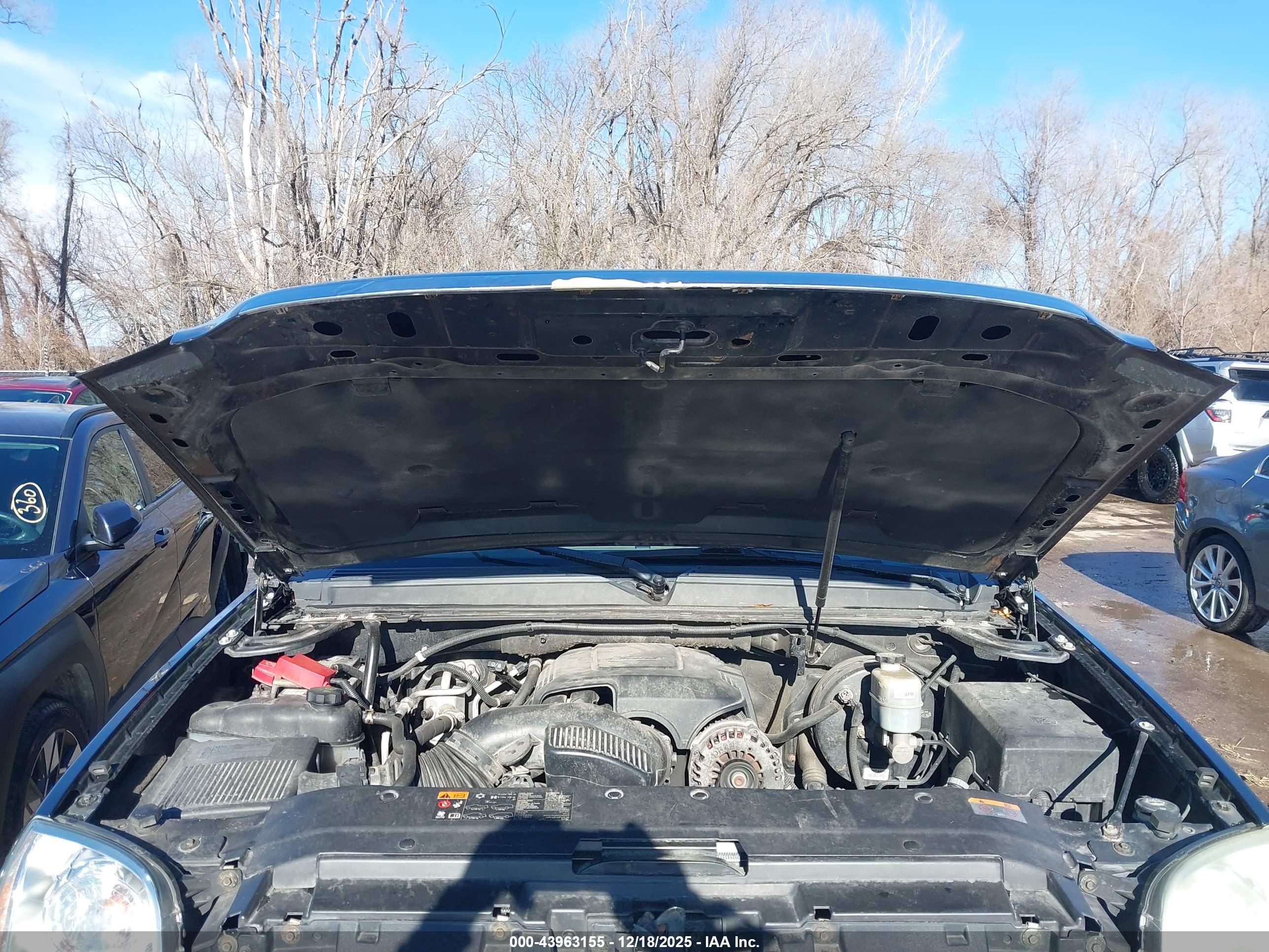GMC YUKON image 10
