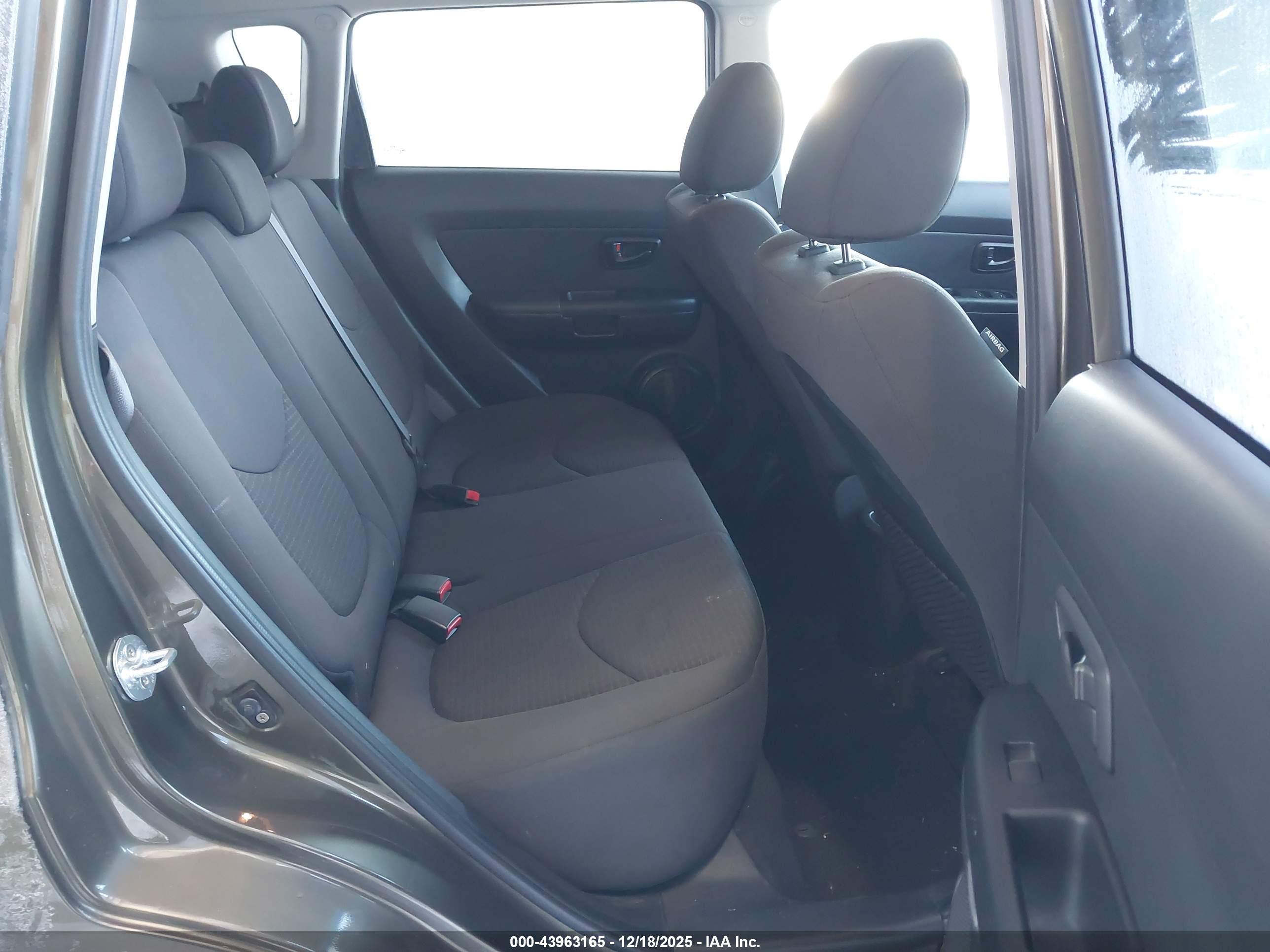 KIA SOUL image 8