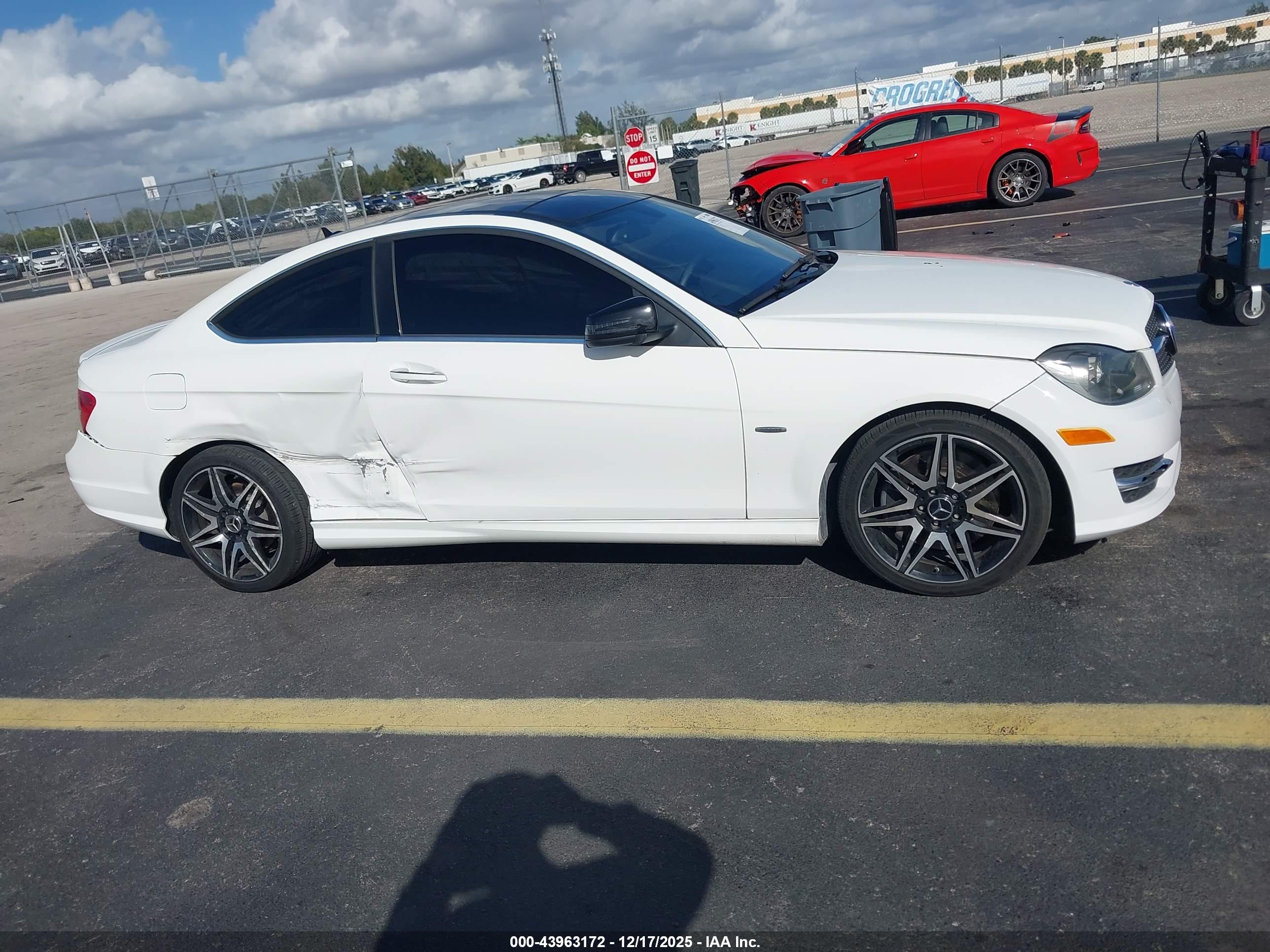 MERCEDES-BENZ C image 6