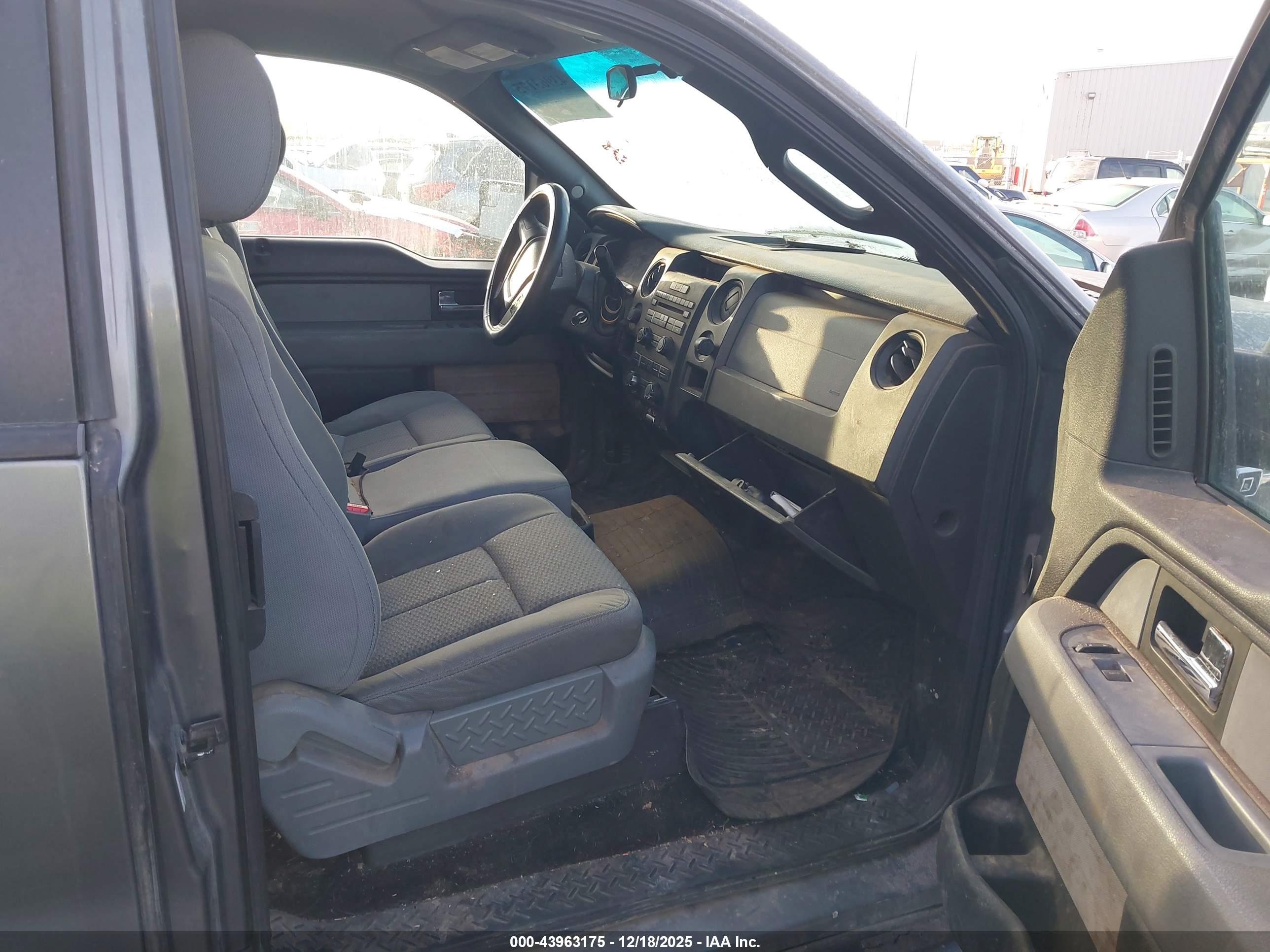 FORD F-150 image 5