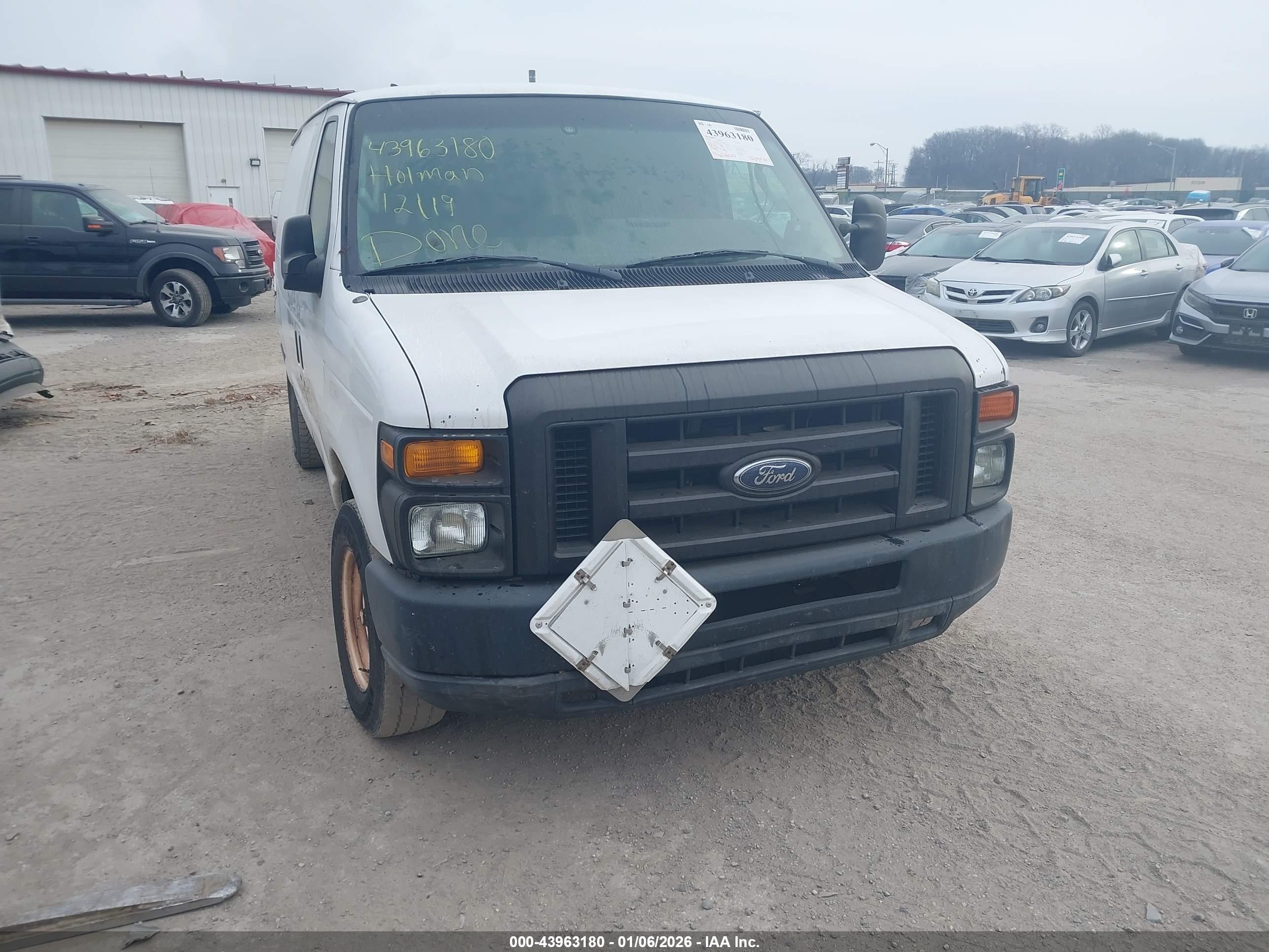 FORD E-150 image 6