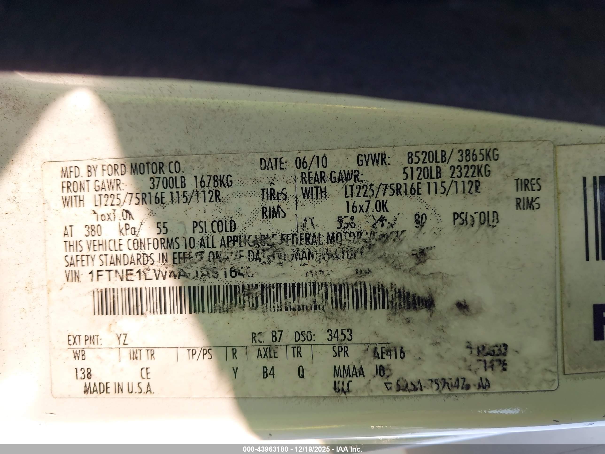 FORD E-150 image 9