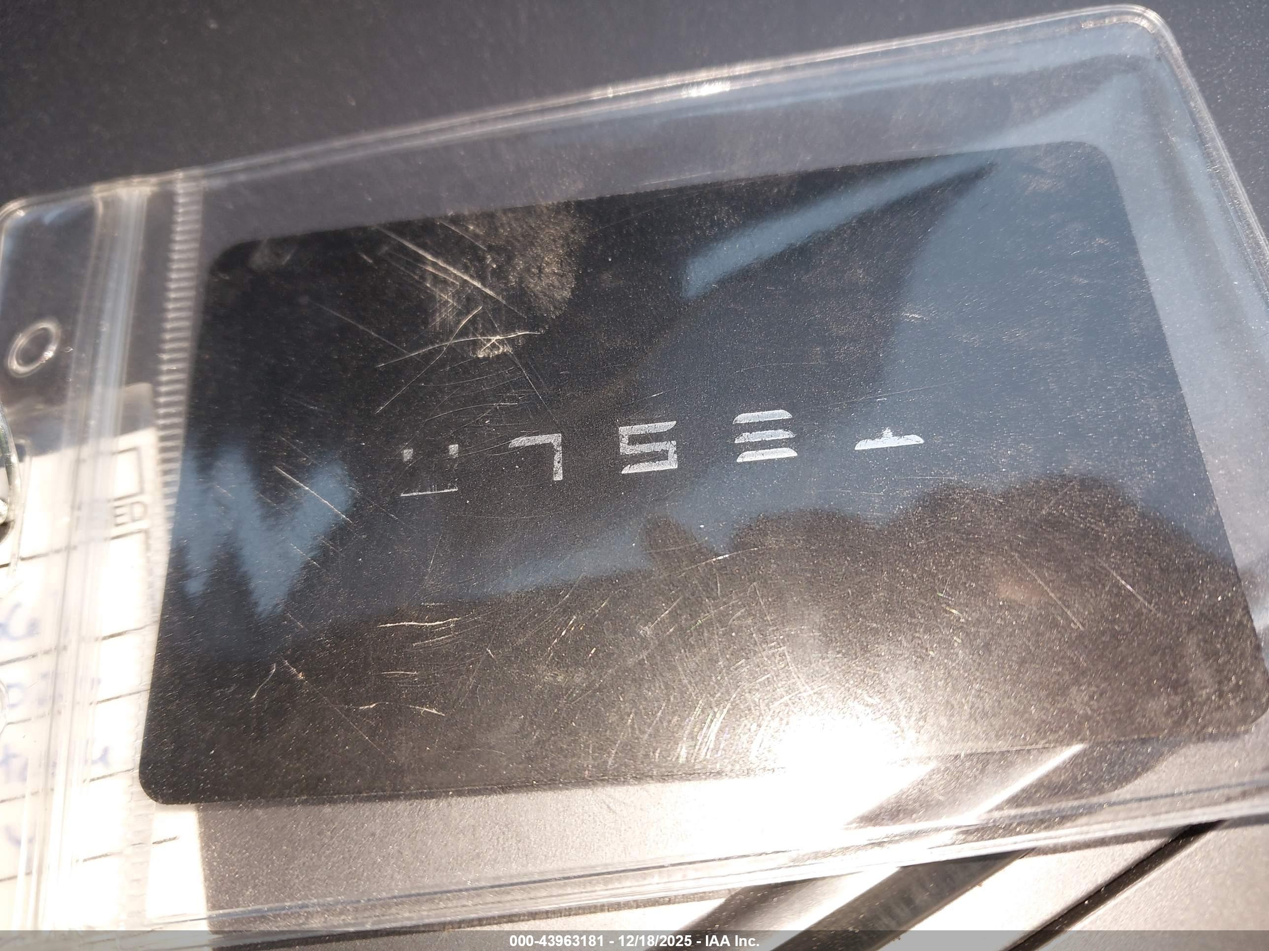 TESLA MODEL image 11