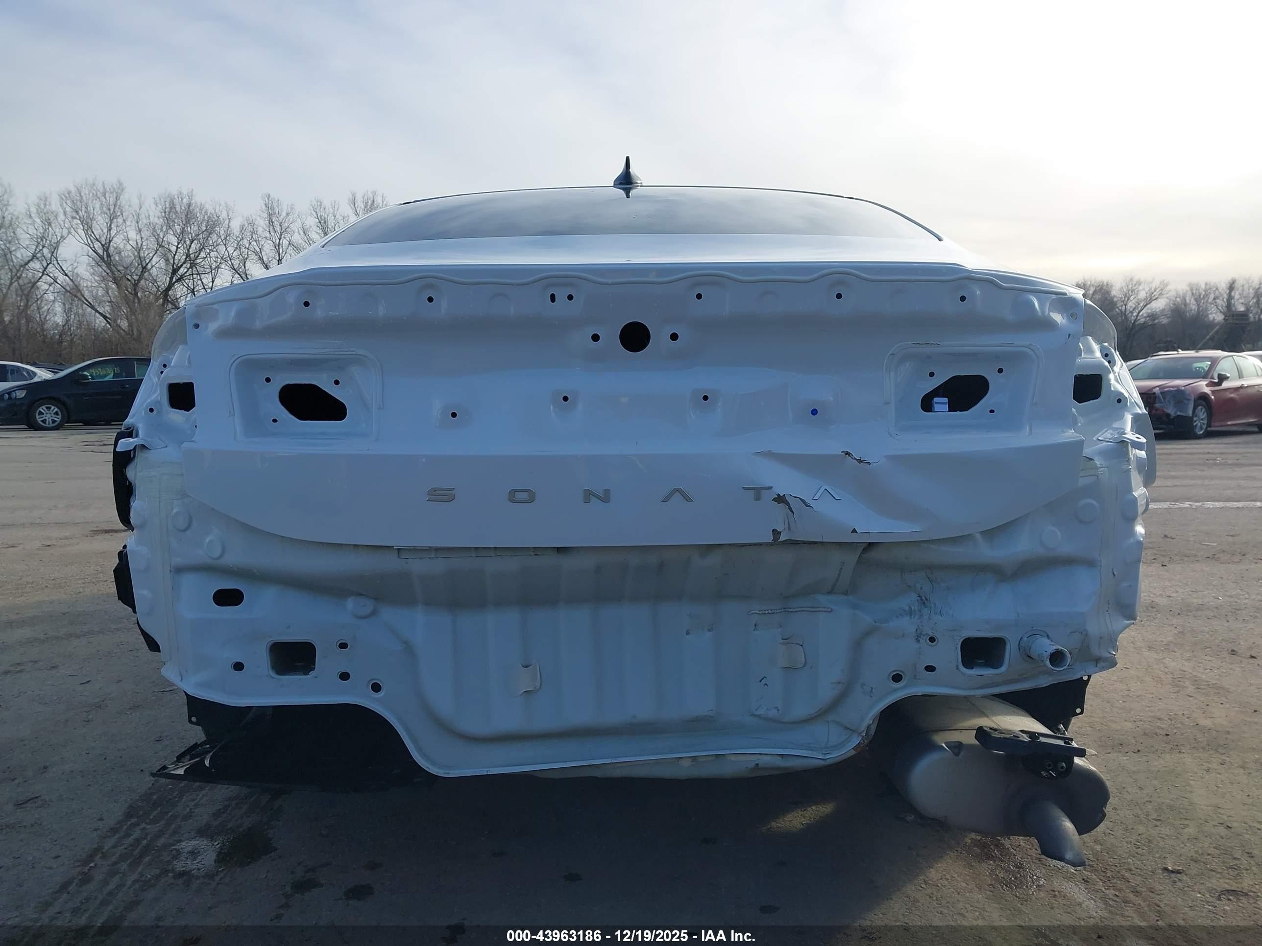 HYUNDAI SONATA image 6