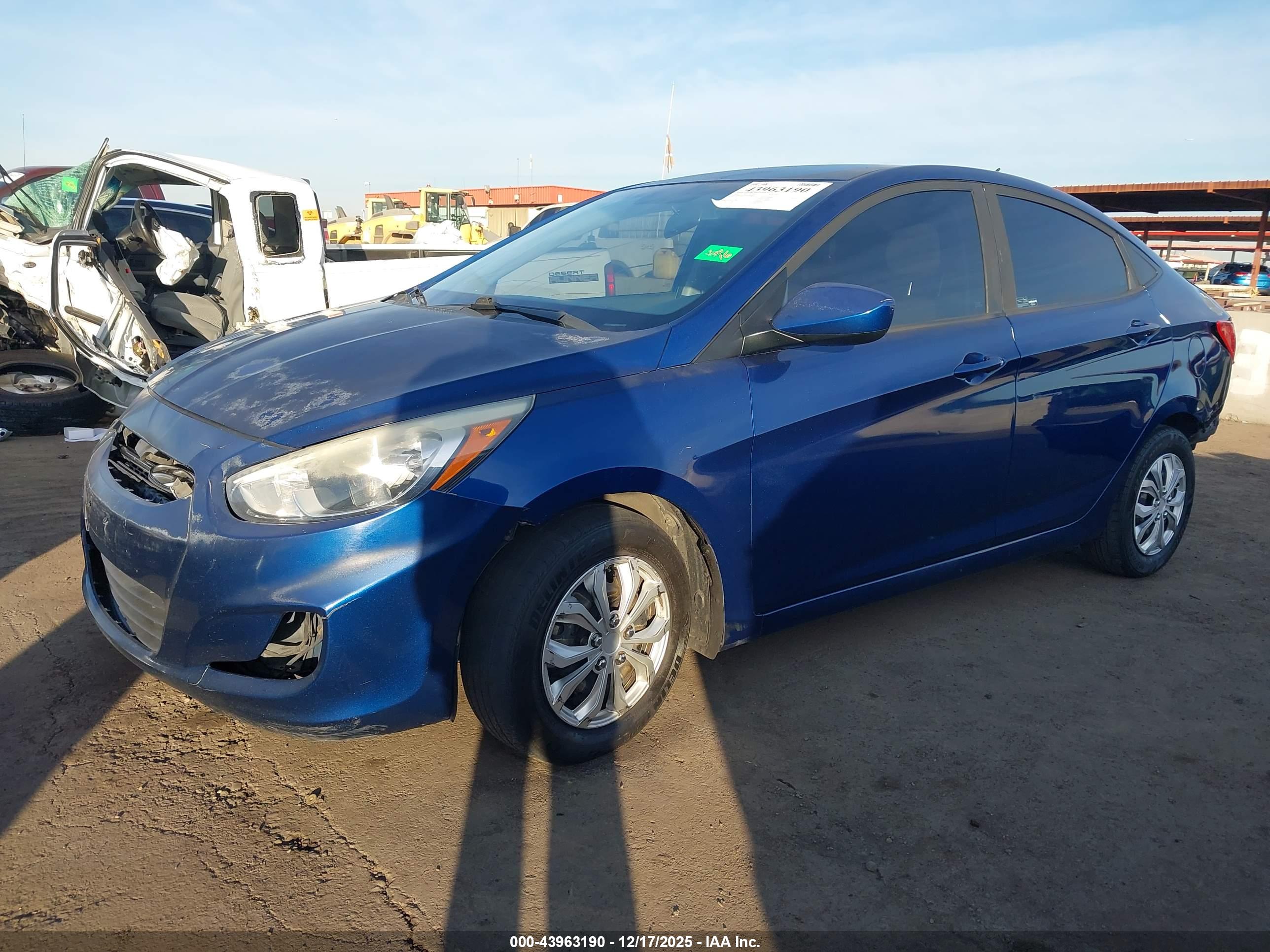 HYUNDAI ACCENT image 2