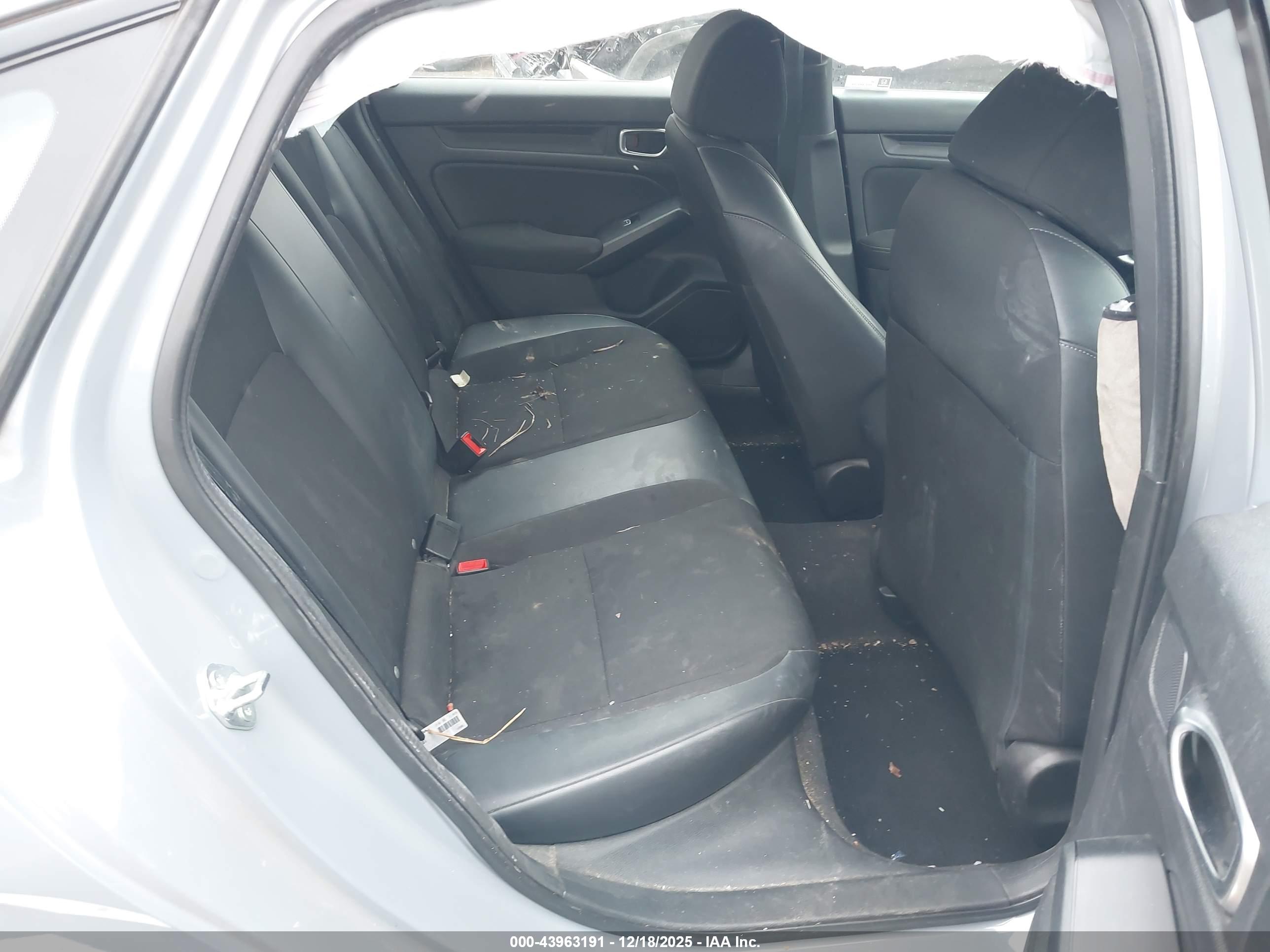 HONDA CIVIC image 8
