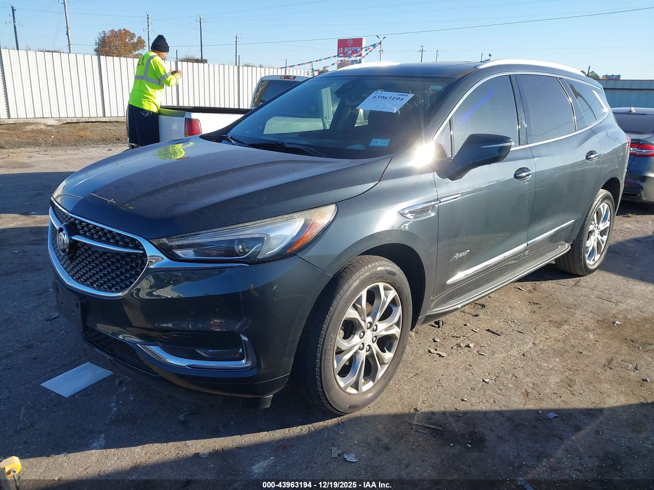 BUICK ENCLAVE image 2
