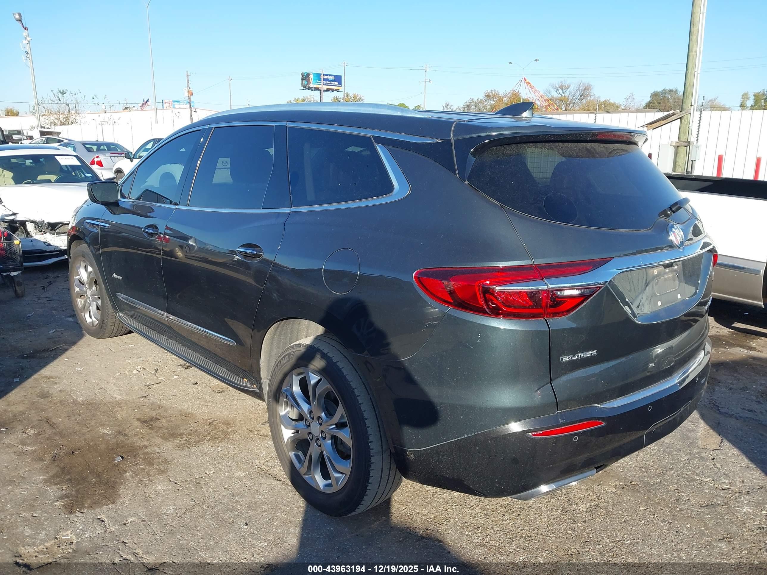 BUICK ENCLAVE image 3
