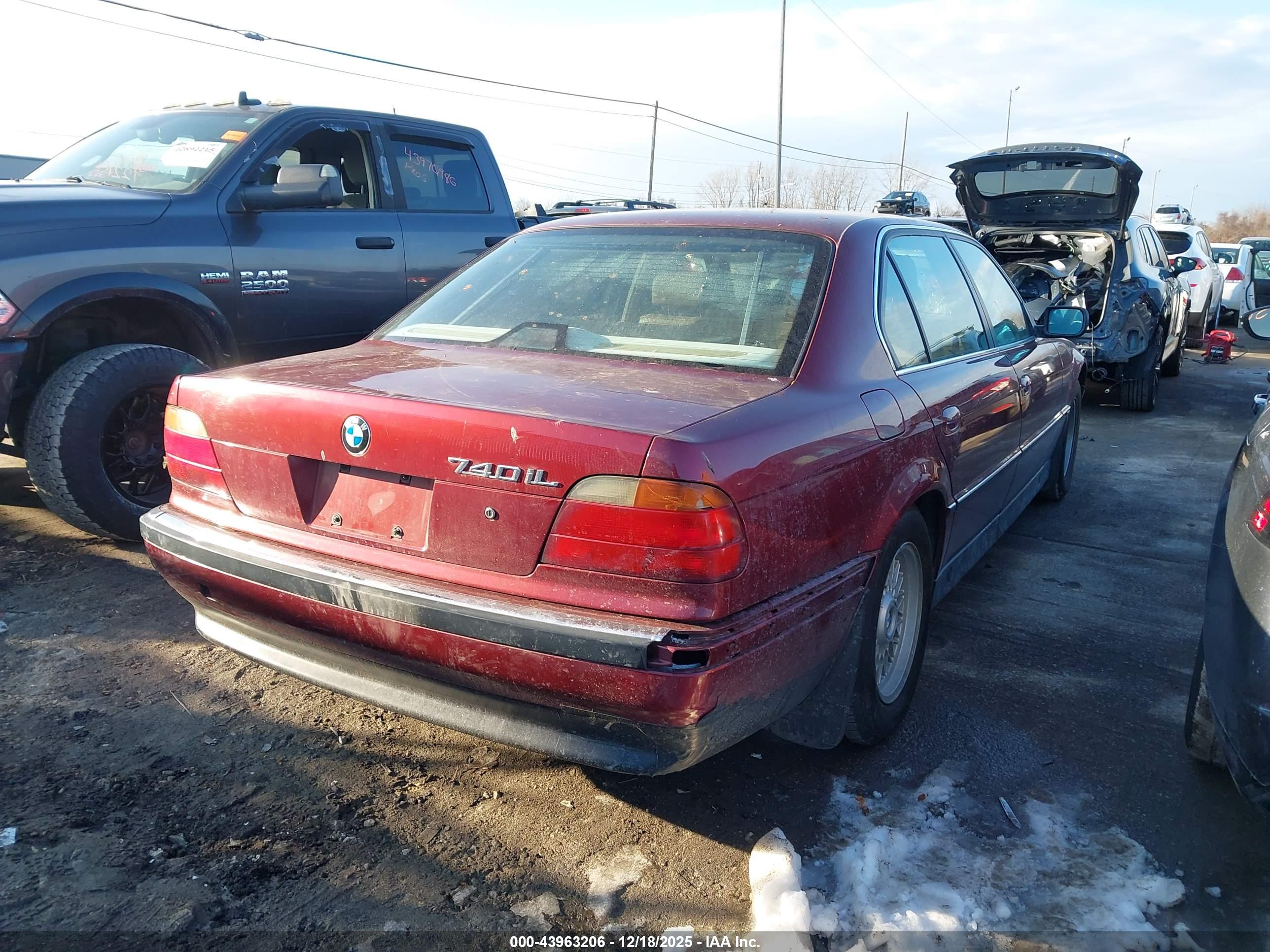 BMW 740IL image 4