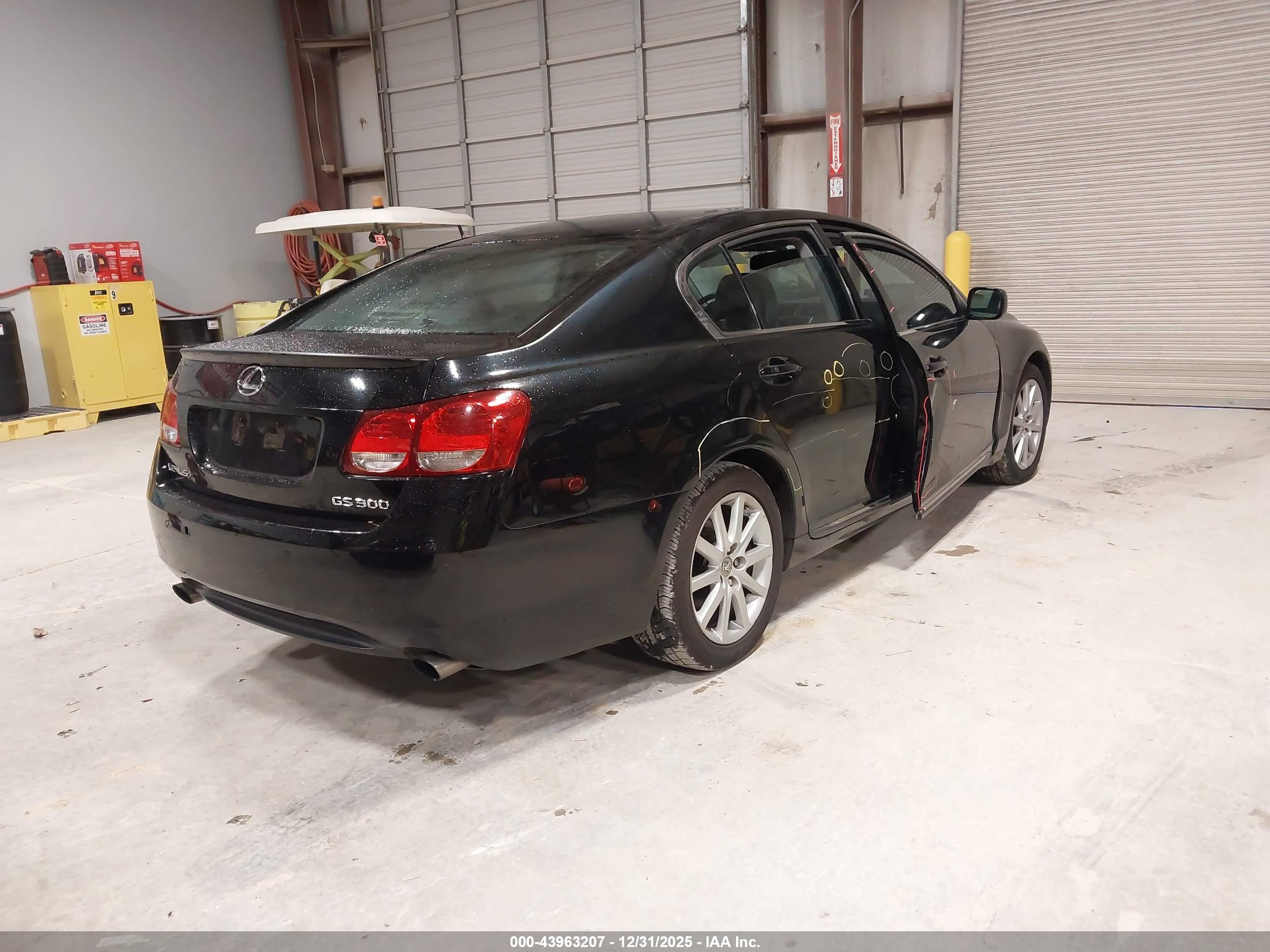 LEXUS GS image 4