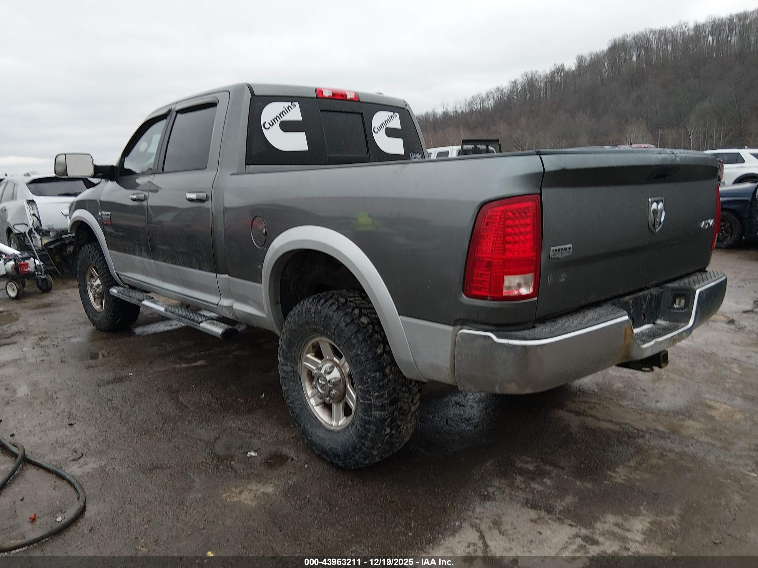 RAM 2500 image 3