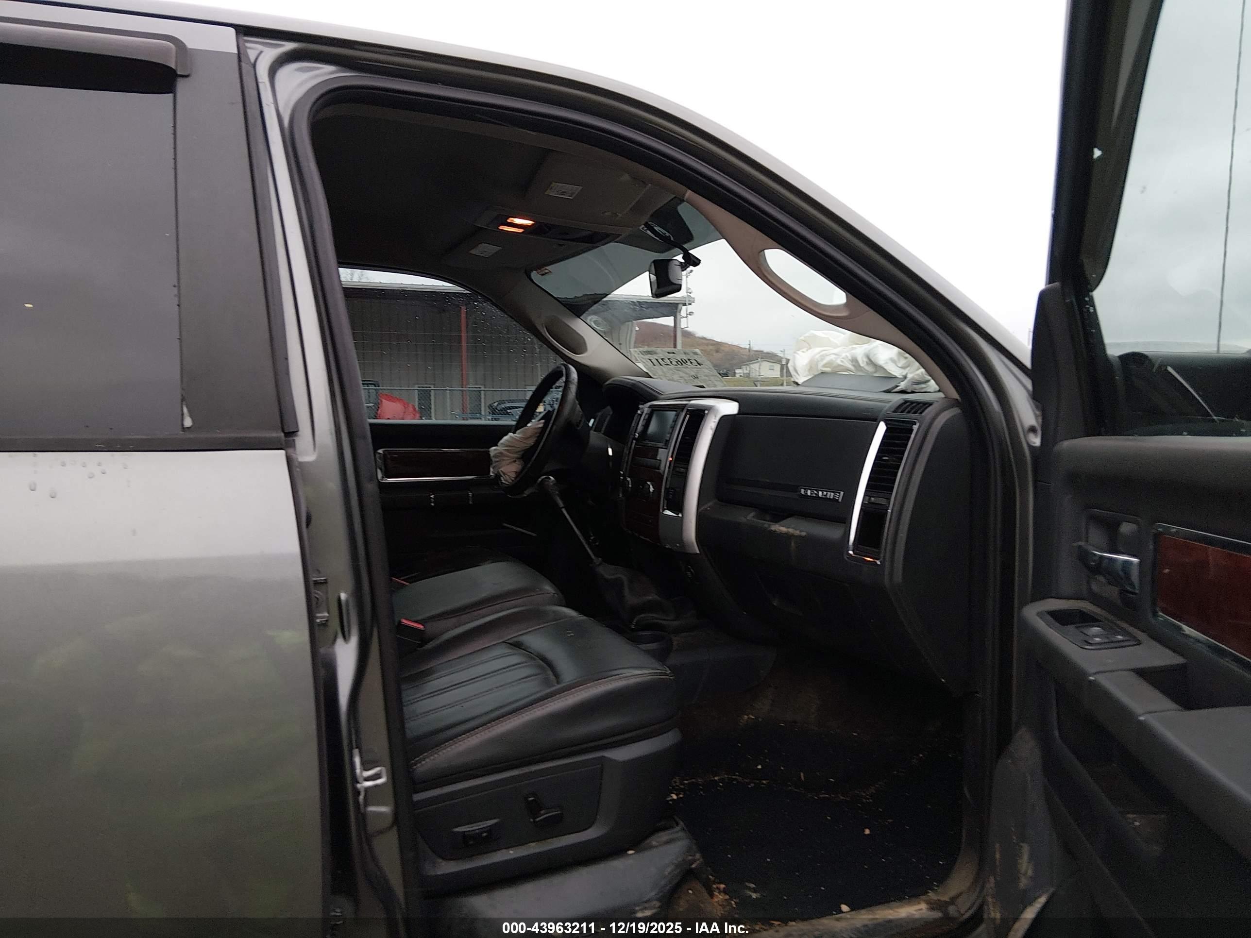 RAM 2500 image 5